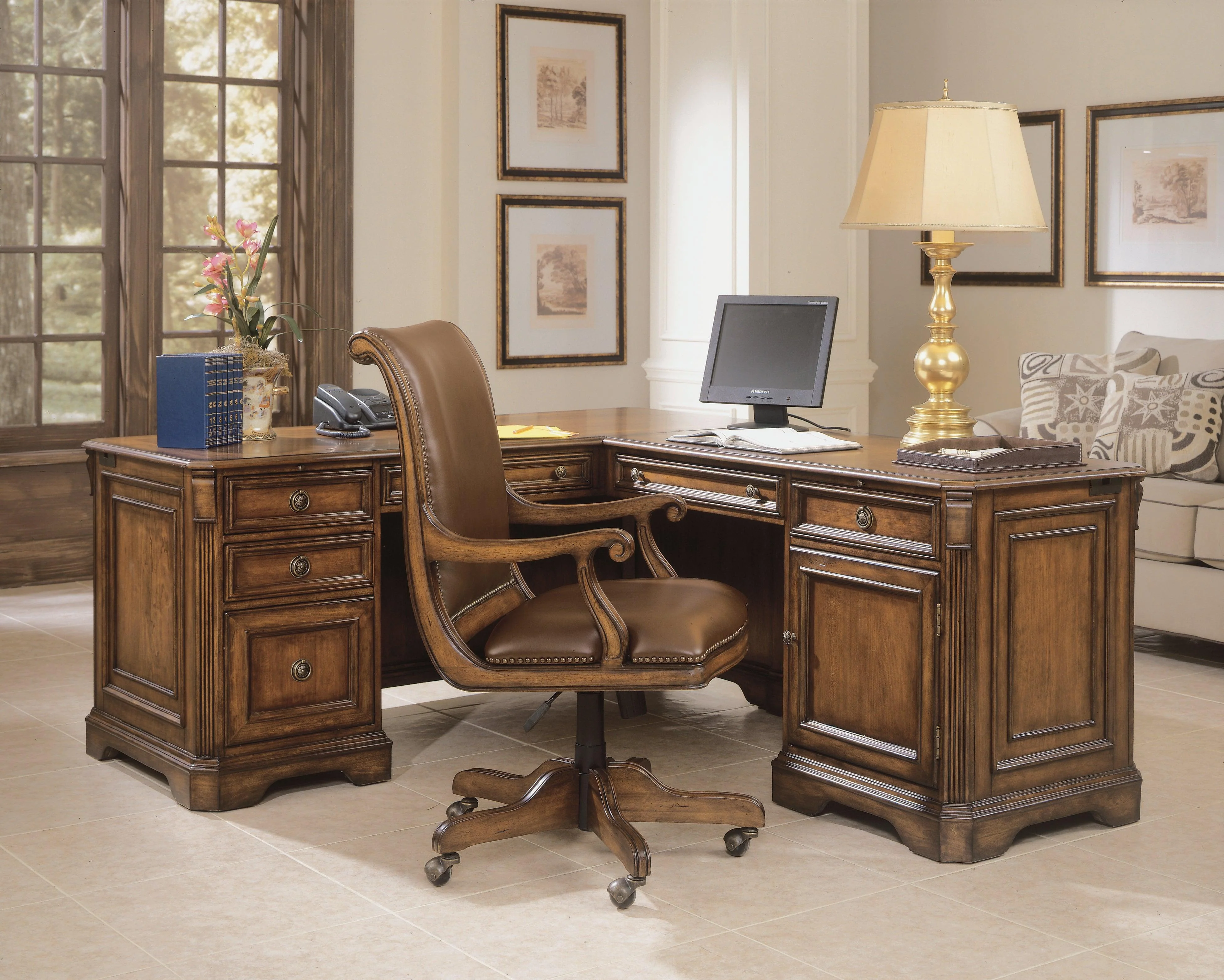 Brookhaven Executive L Right Return - Remutear