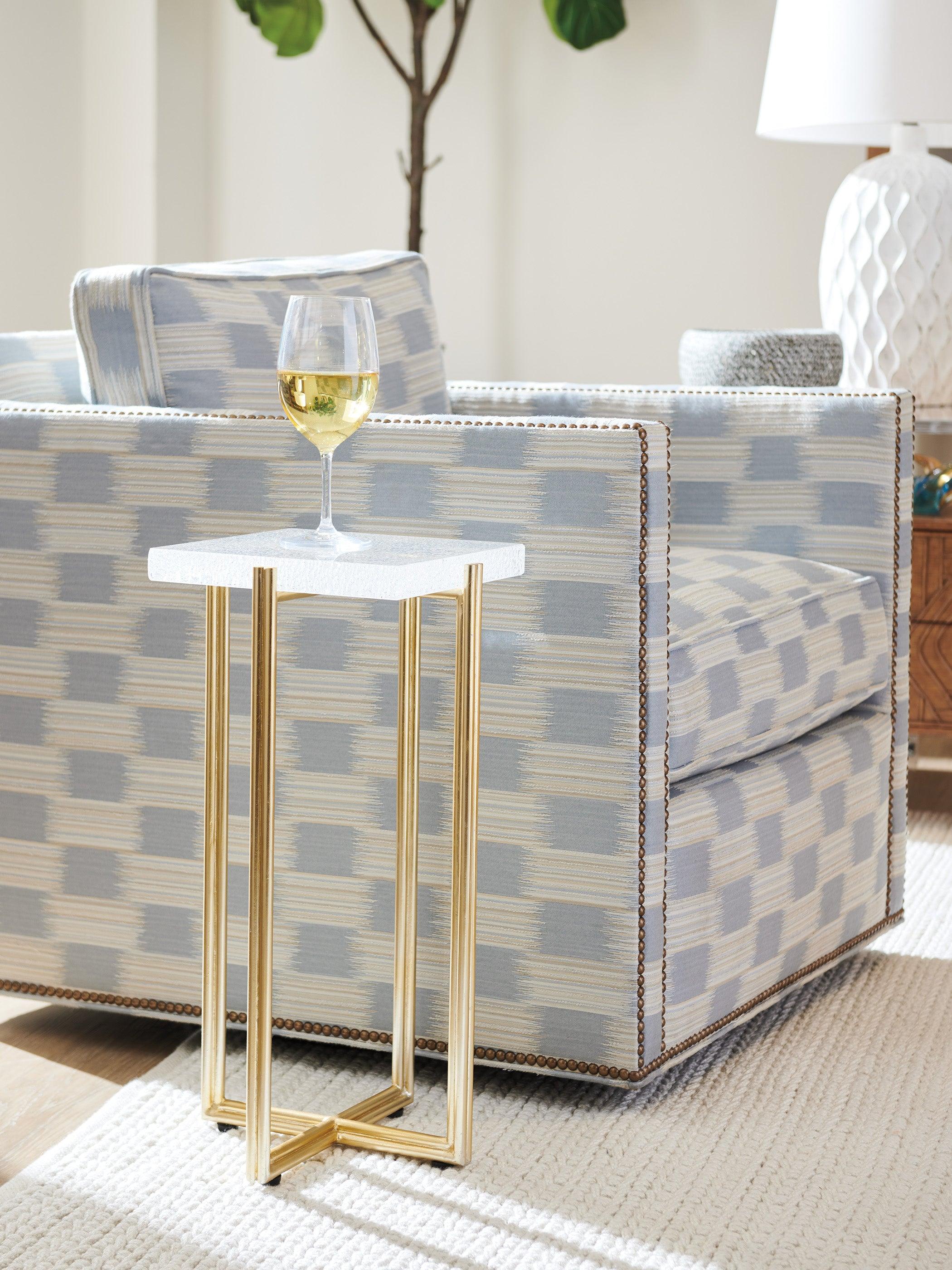 Palm Desert Ashlyn Acrylic Accent Table - Remutear