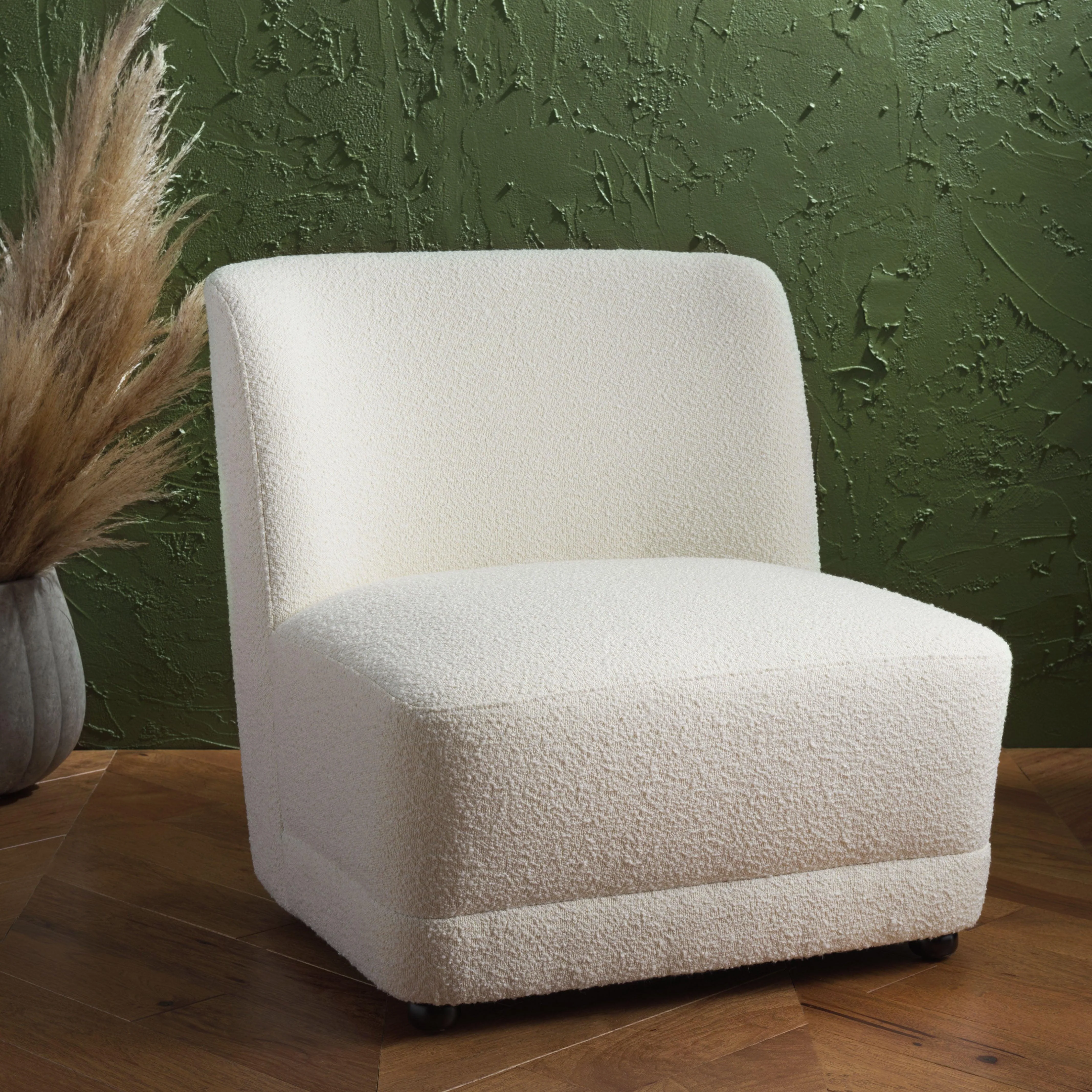 NESSA BOUCLE ACCENT CHAIR - Remutear