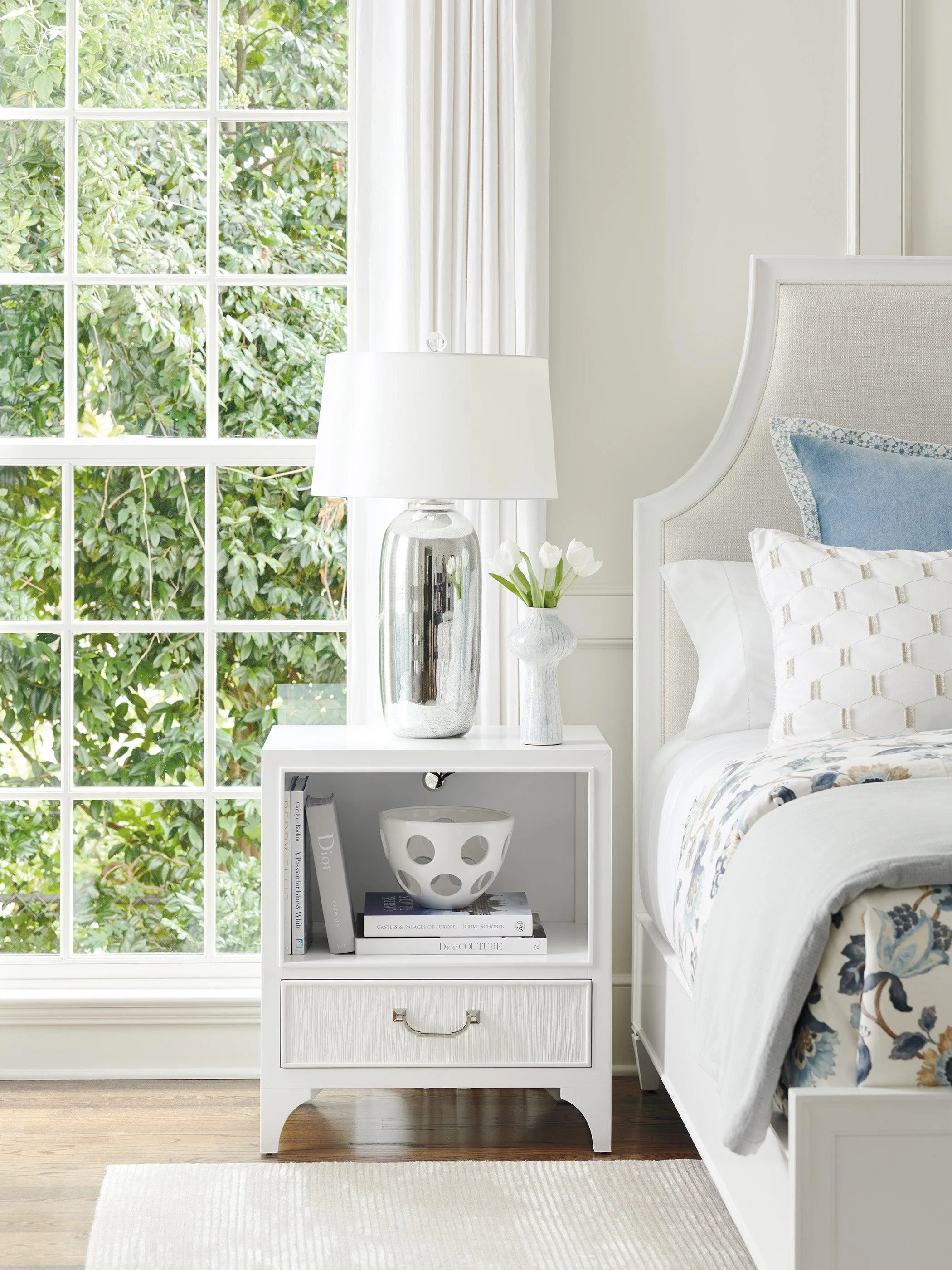 Avondale Abbey Springs Night Table - Remutear