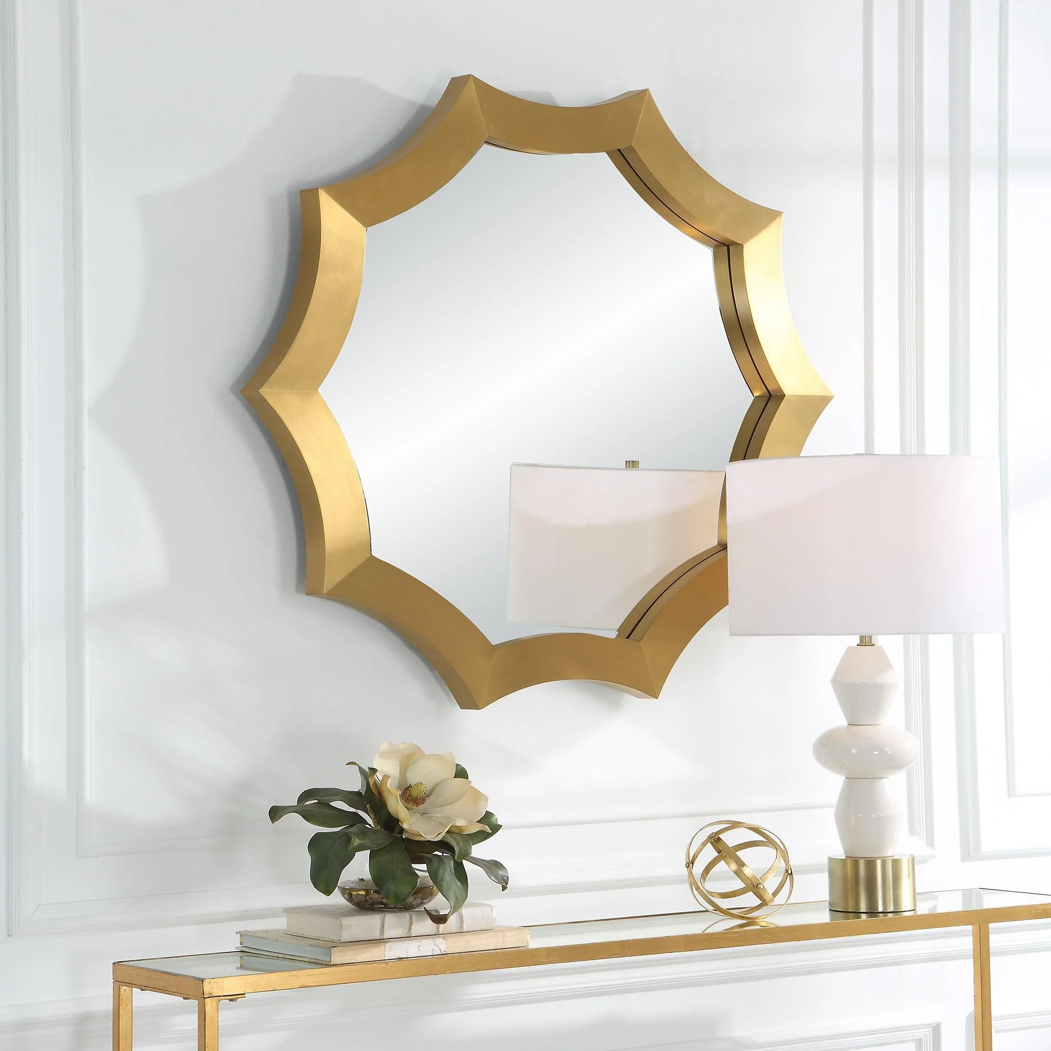 Flare Brushed Brass Round Mirror - Remutear