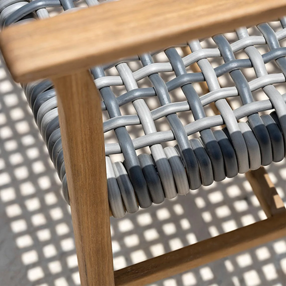 Catherine Club Settee - Remutear