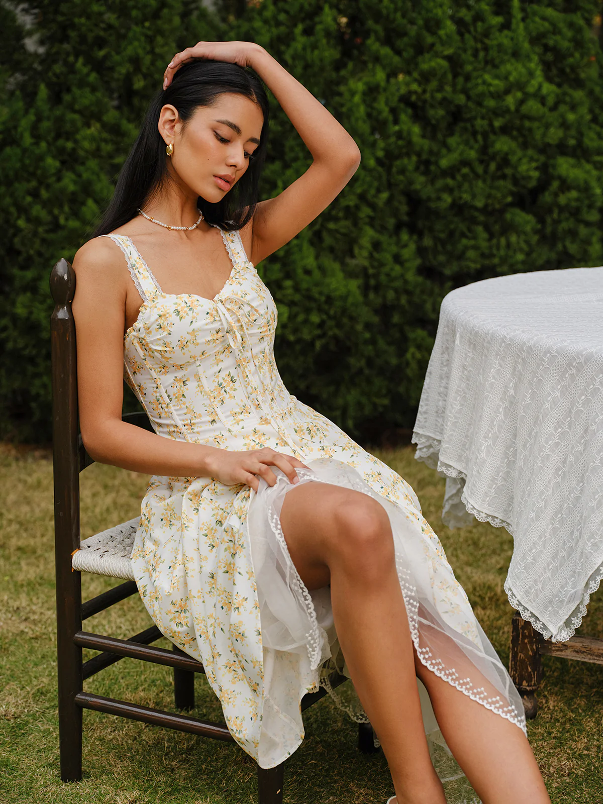 Floral Lace-Trim Tie-Front Dress - Remutear
