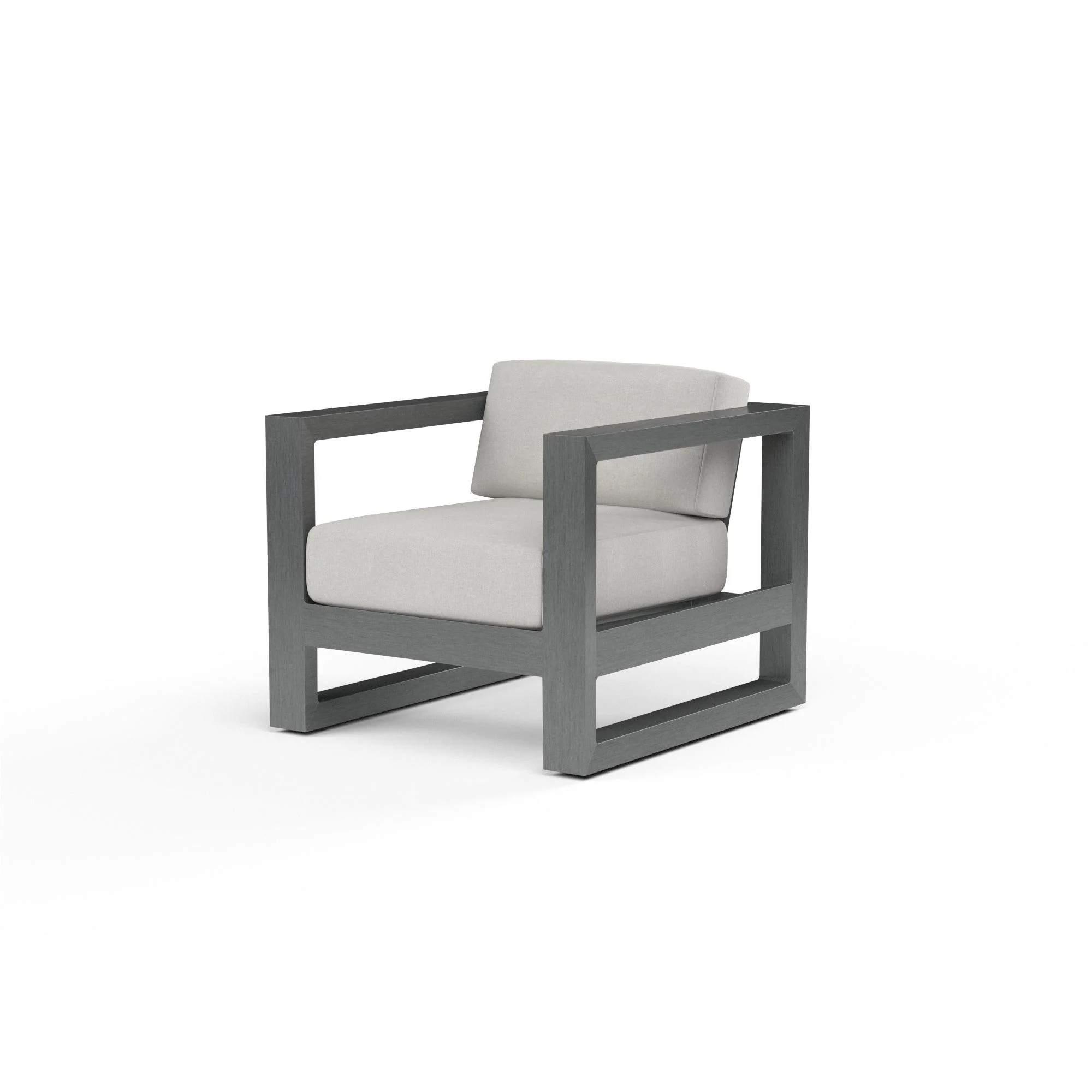 Redondo Club Chair in Cast Silver, No Welt - Remutear