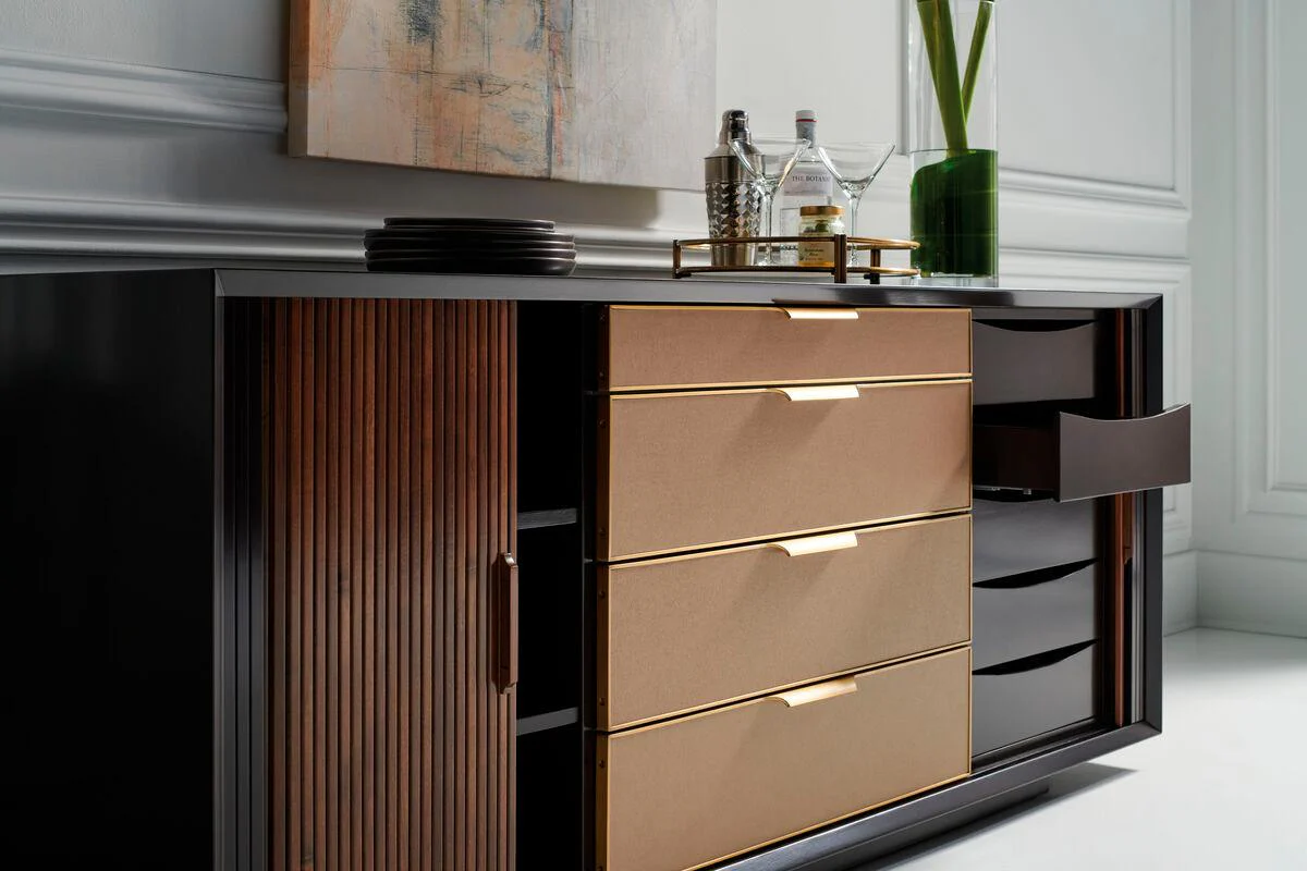 AROUND THE CORNER DRESSER - Remutear