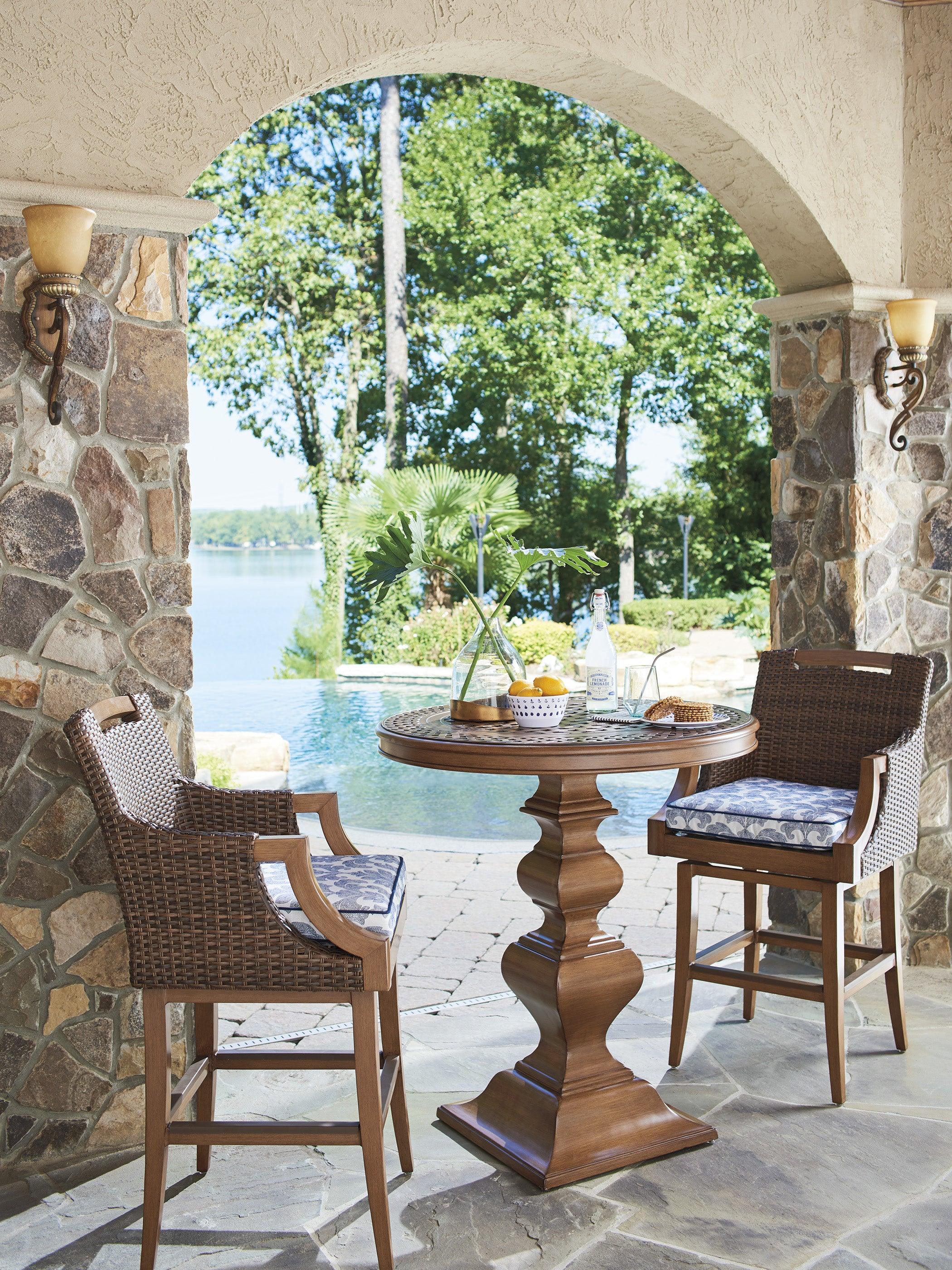 Harbor Isle High/Low Bistro Table - Remutear