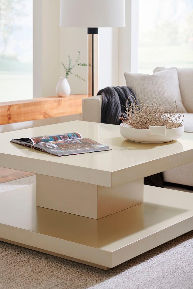 COOL AND CLASSIC COCKTAIL TABLE - Remutear