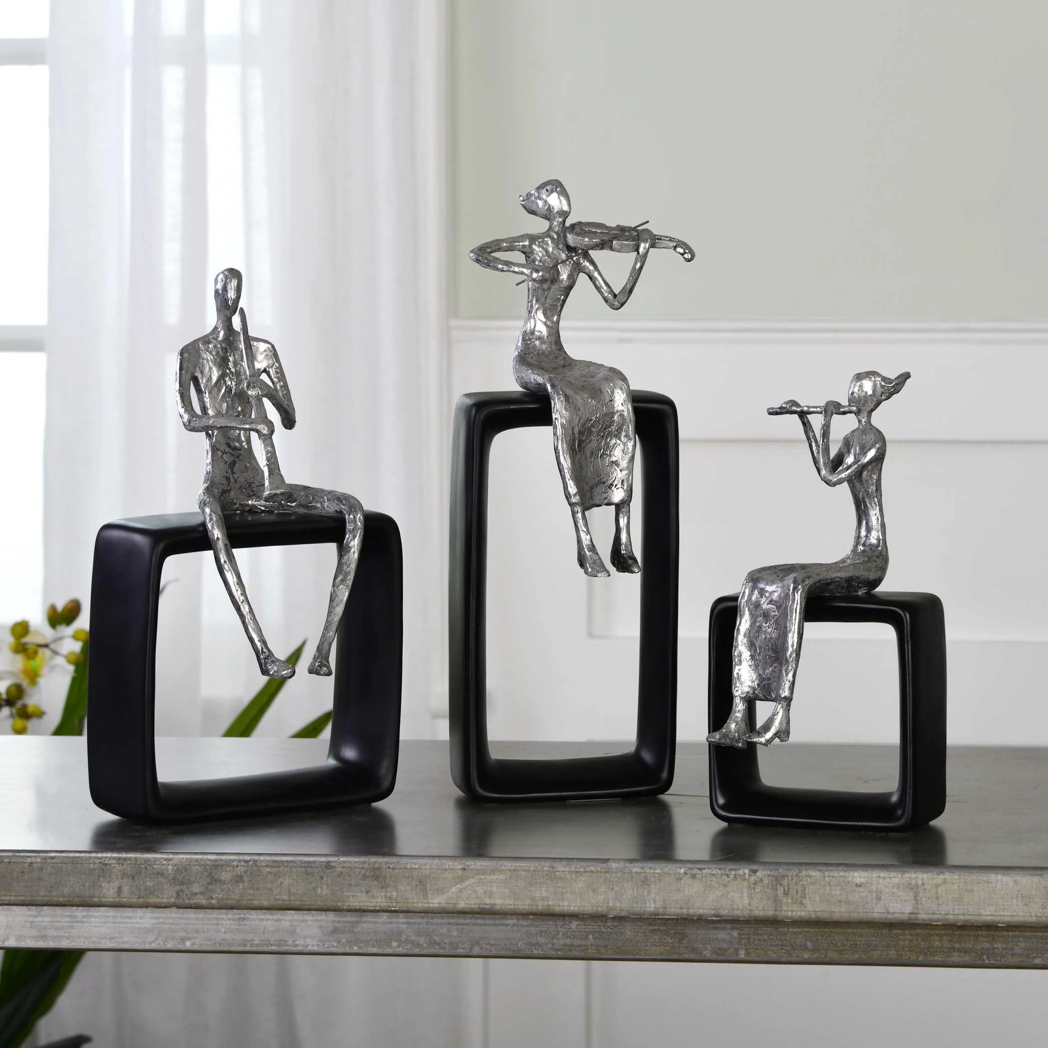 MUSICAL ENSEMBLE STATUES, SET OF 3 - Remutear