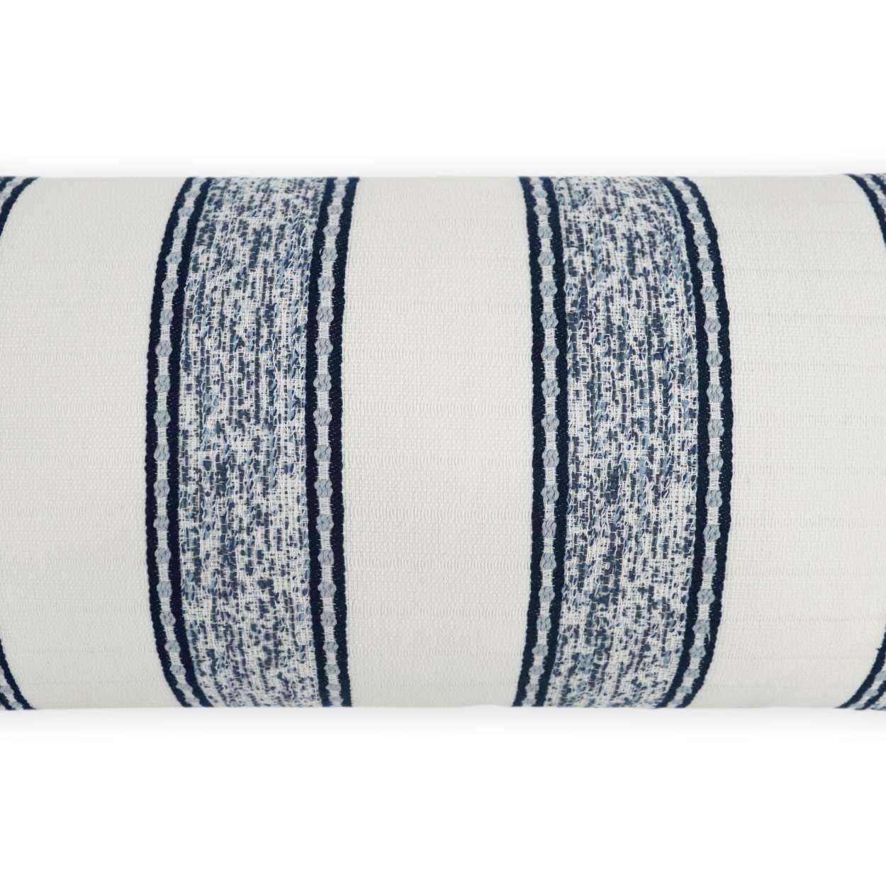 Outdoor Gilner Lumbar Pillow - Remutear