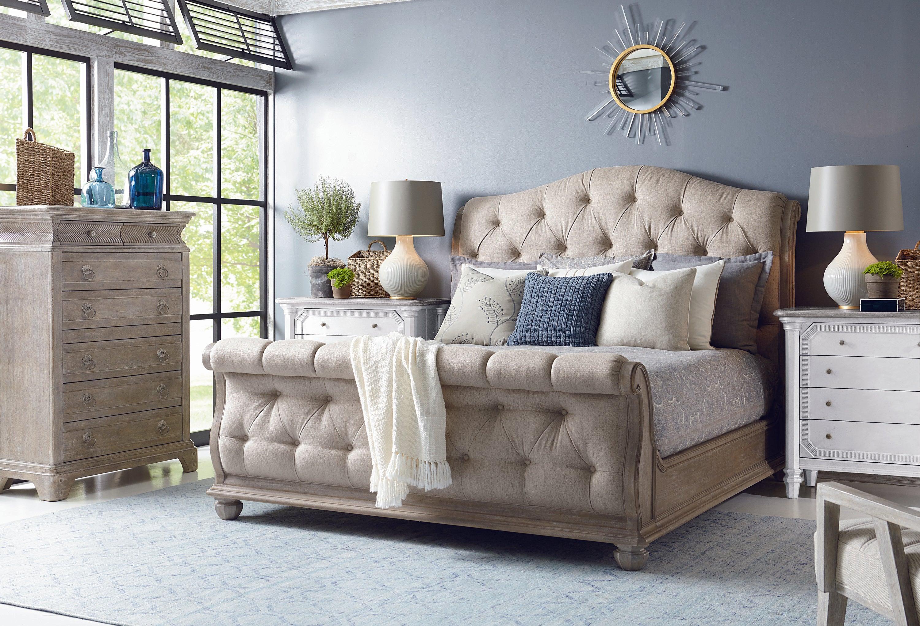 Summer Creek Shoals Upholstered Tufted Sleigh Bed - Remutear