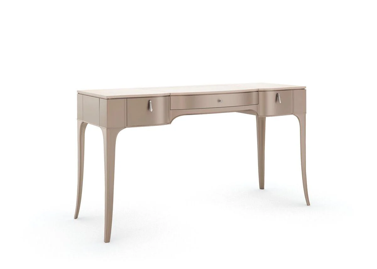 KISS N MAKEUP DESK - Remutear