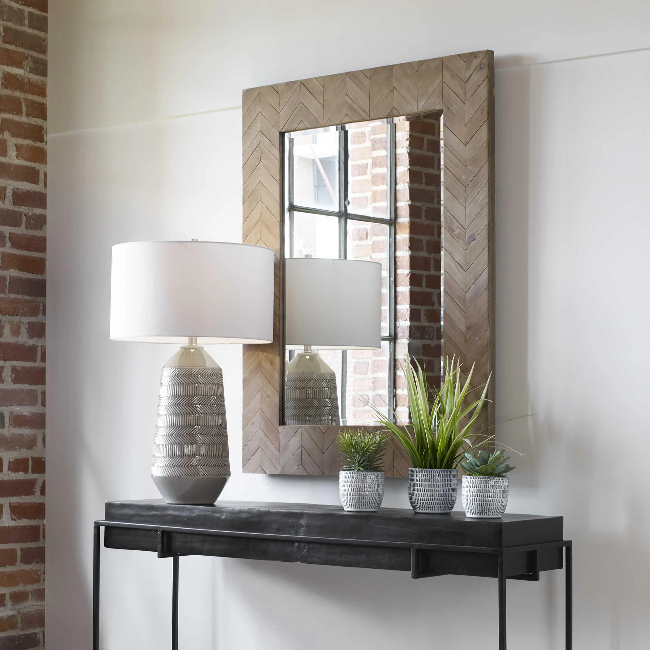 DEMETRIA WOODEN MIRROR, SMALL - Remutear
