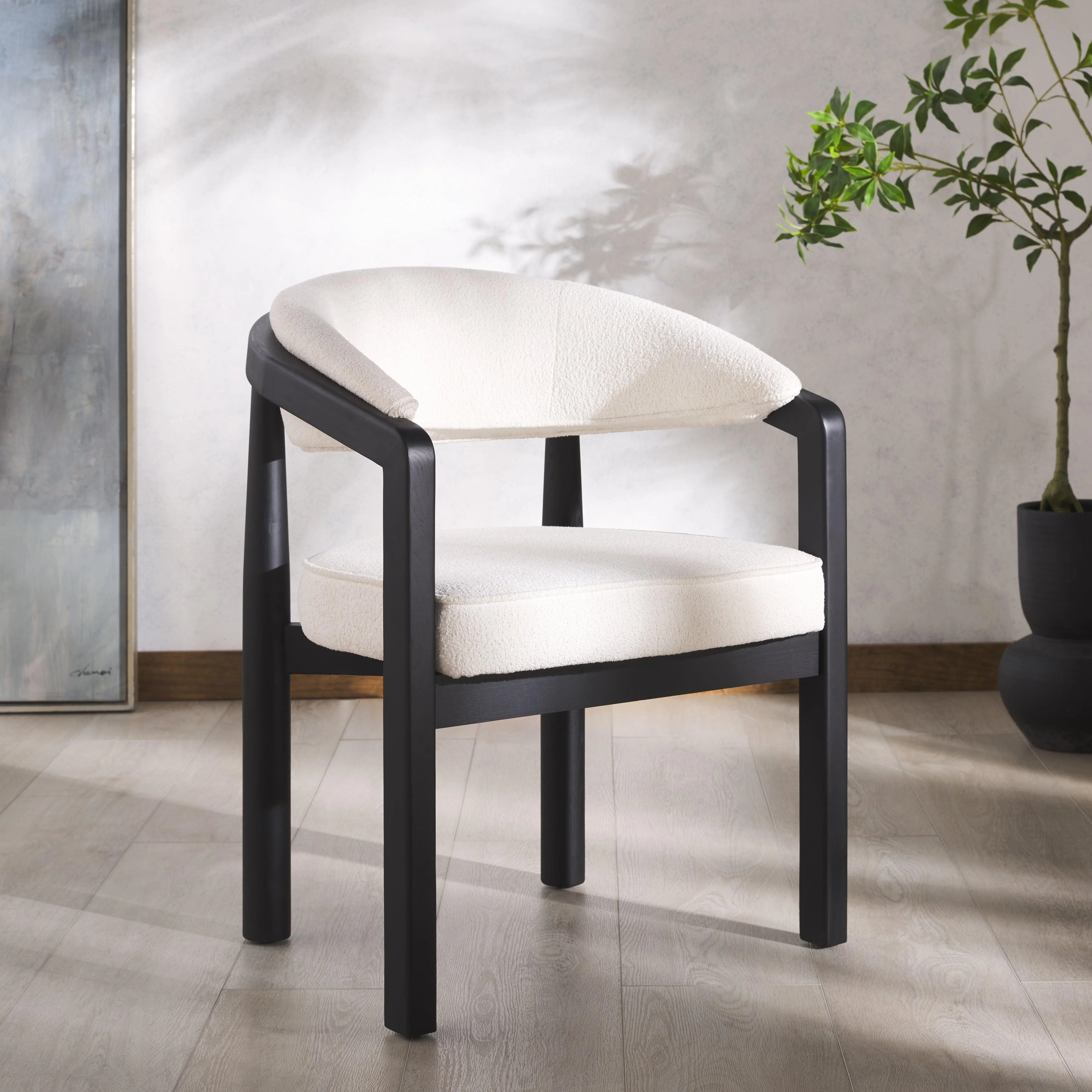 PEGGY BOUCLE DINING CHAIR - Remutear
