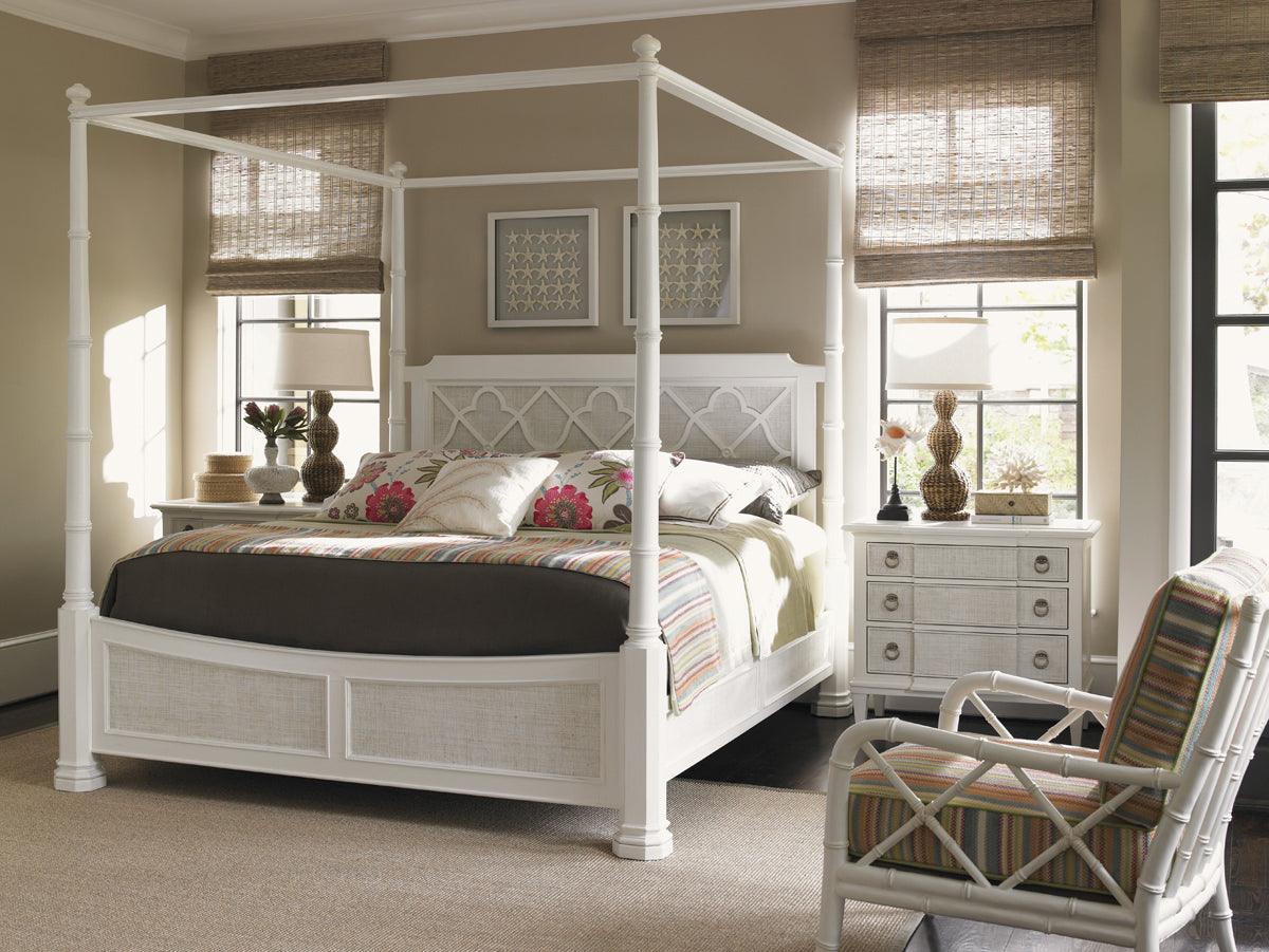Ivory Key Southampton Poster Bed - Remutear