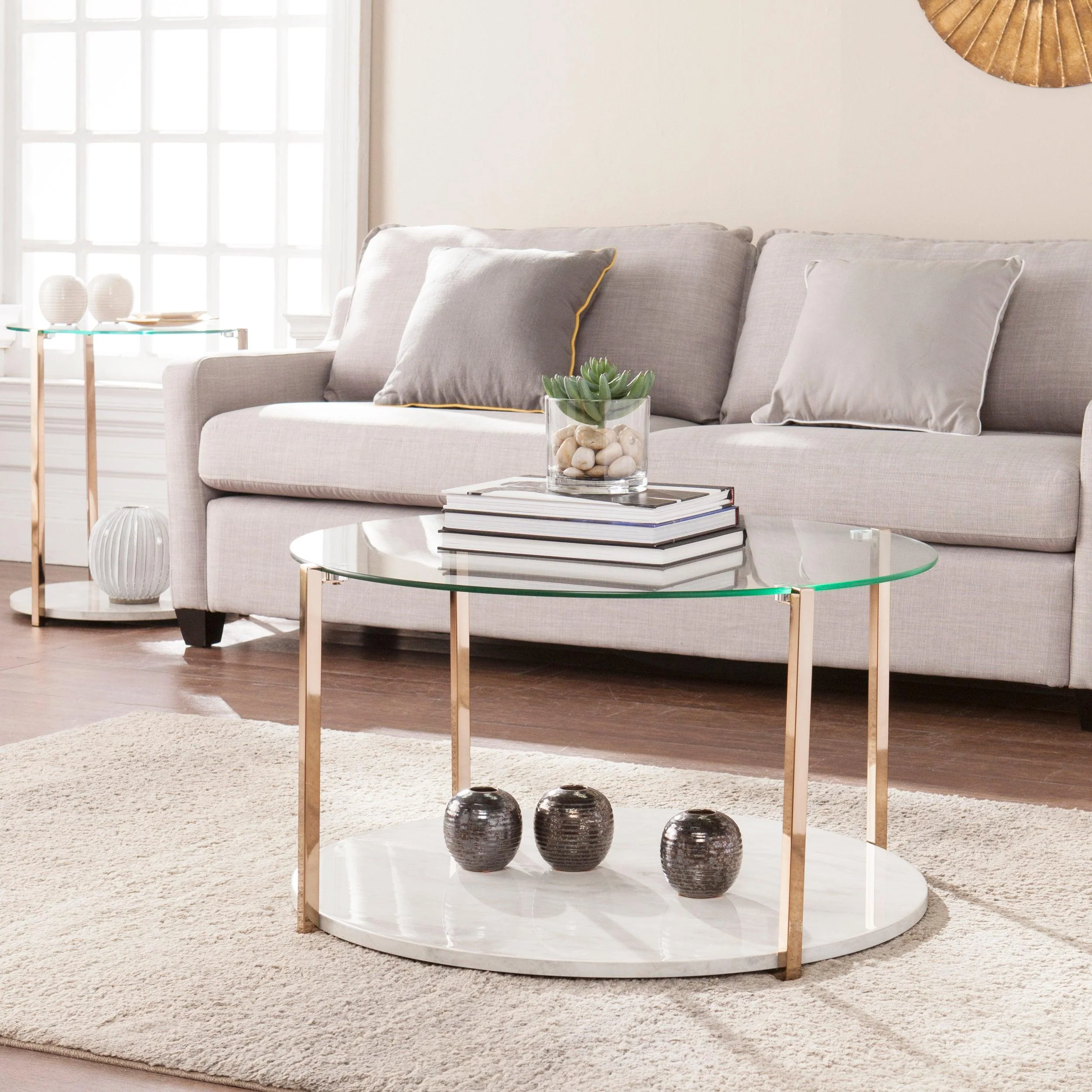 Avenida Cocktail Table - Glam Style - Warm Gold - Remutear