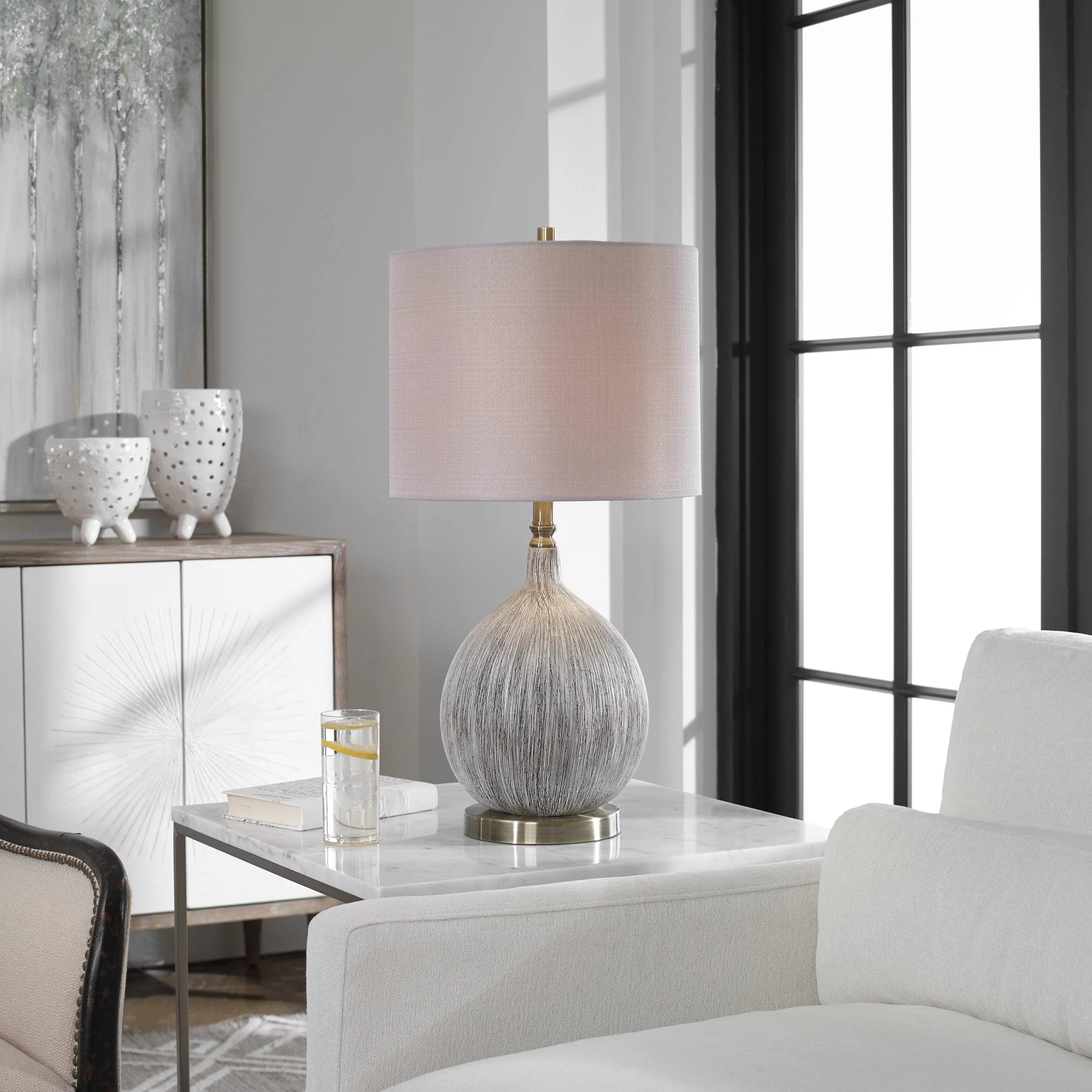 HEDERA TEXTURED IVORY TABLE LAMP - Remutear