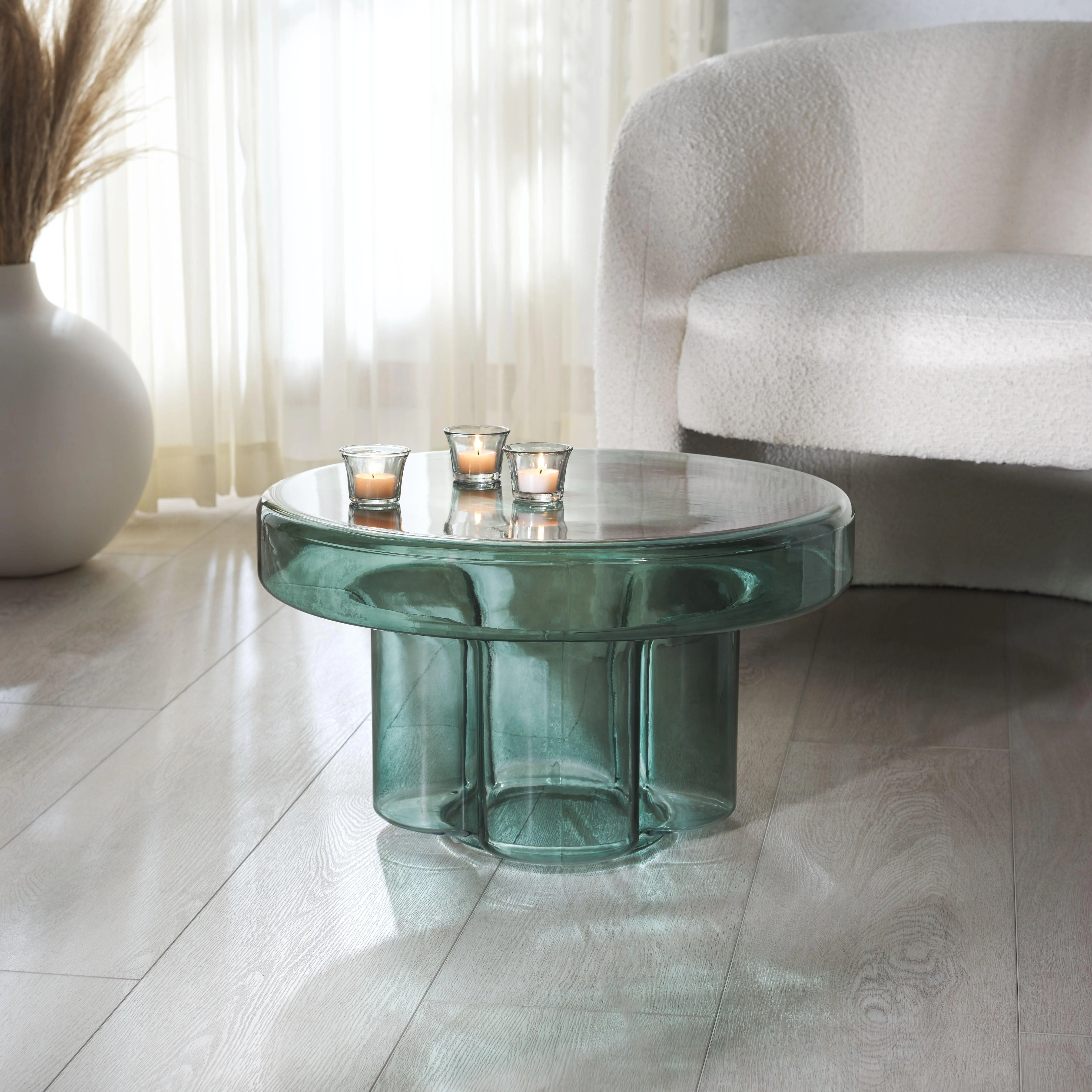 PATTERSON GLASS COFFEE TABLE - Remutear