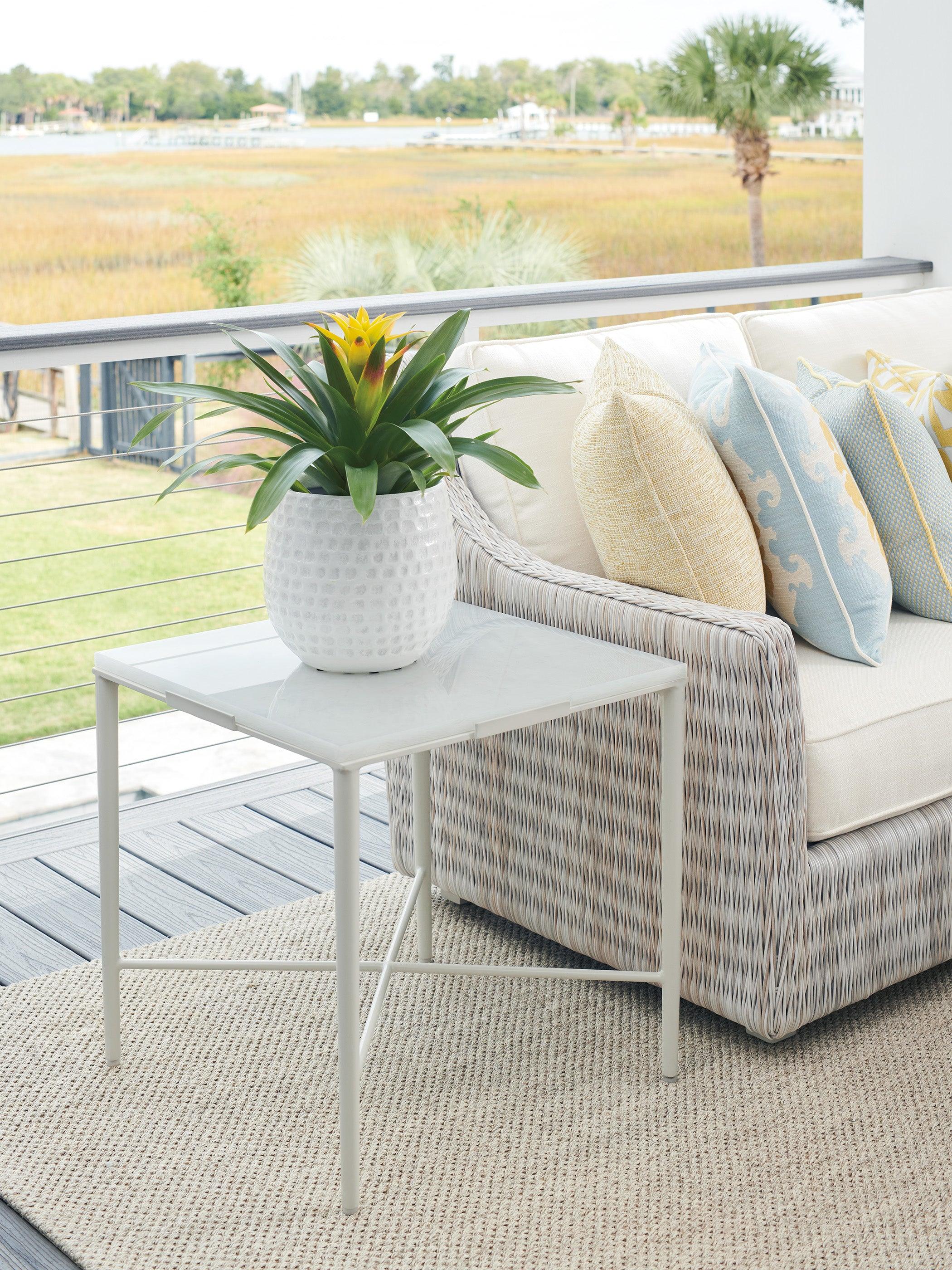 Seabrook End Table - Remutear