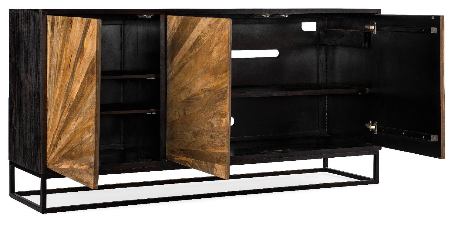 Commerce & Market Entertainment Console 2 - Remutear