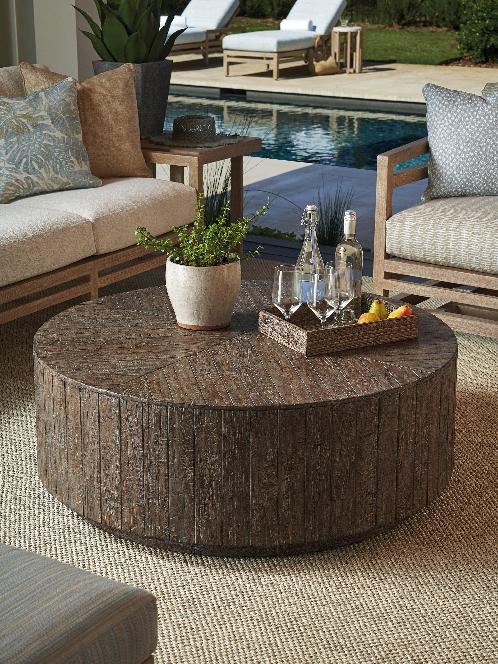 Stillwater Cove Round Cocktail Table - Remutear