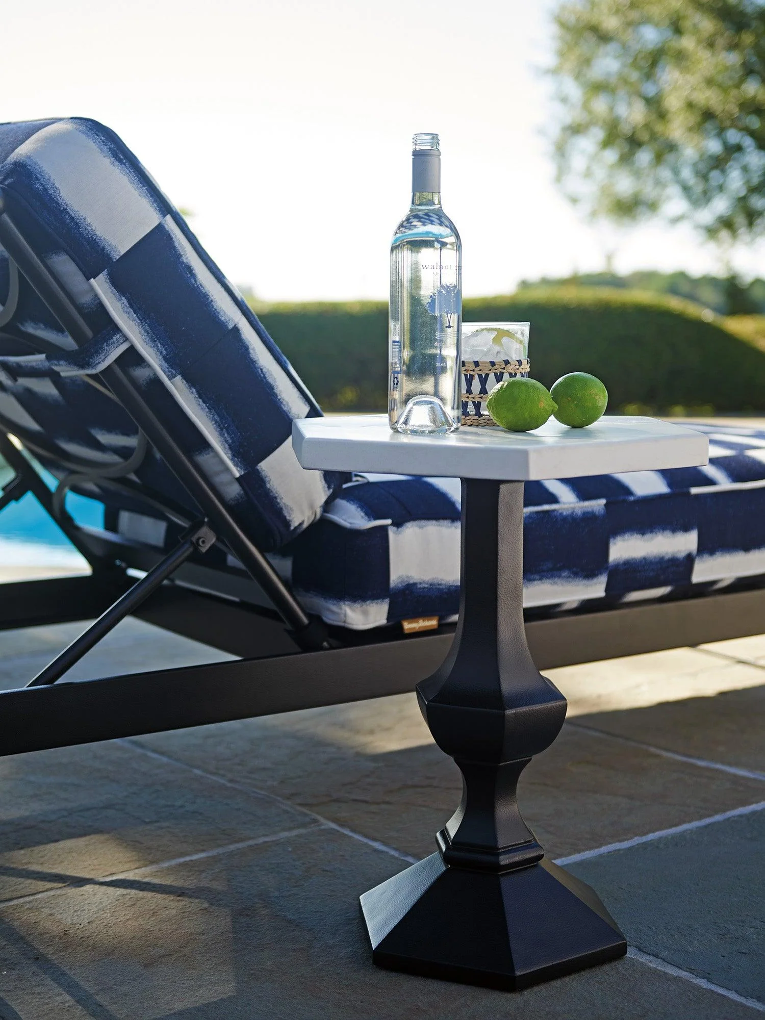 Pavlova Accent Table - Remutear