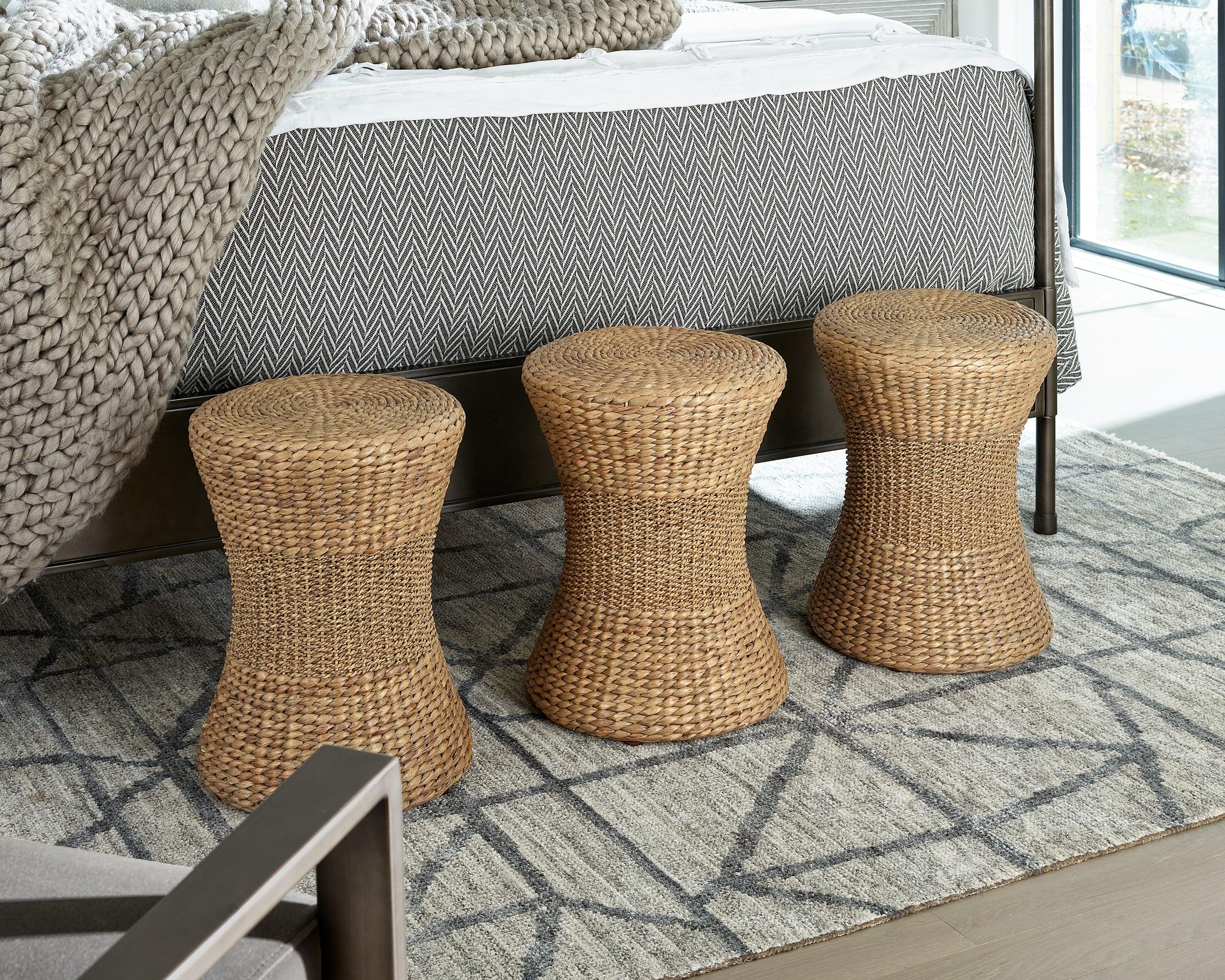 Modern Farmhouse Seaton Stool - Remutear