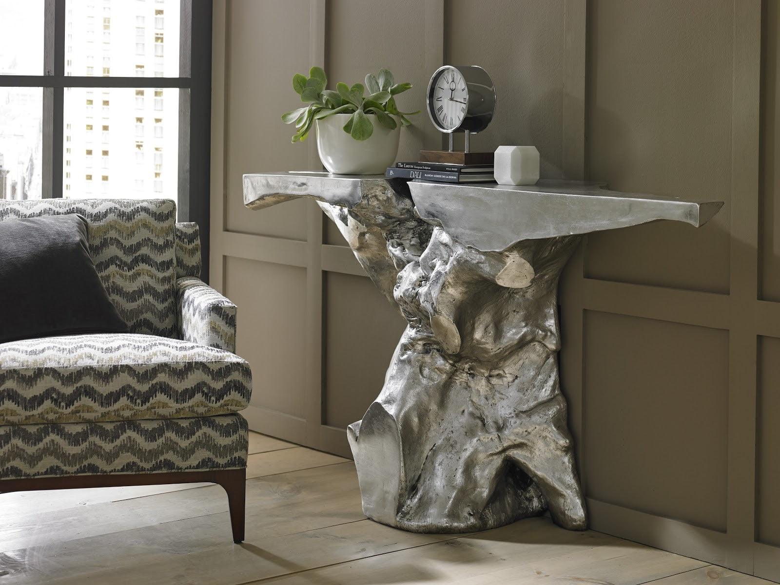 Crown Console, Silver Leaf - Remutear