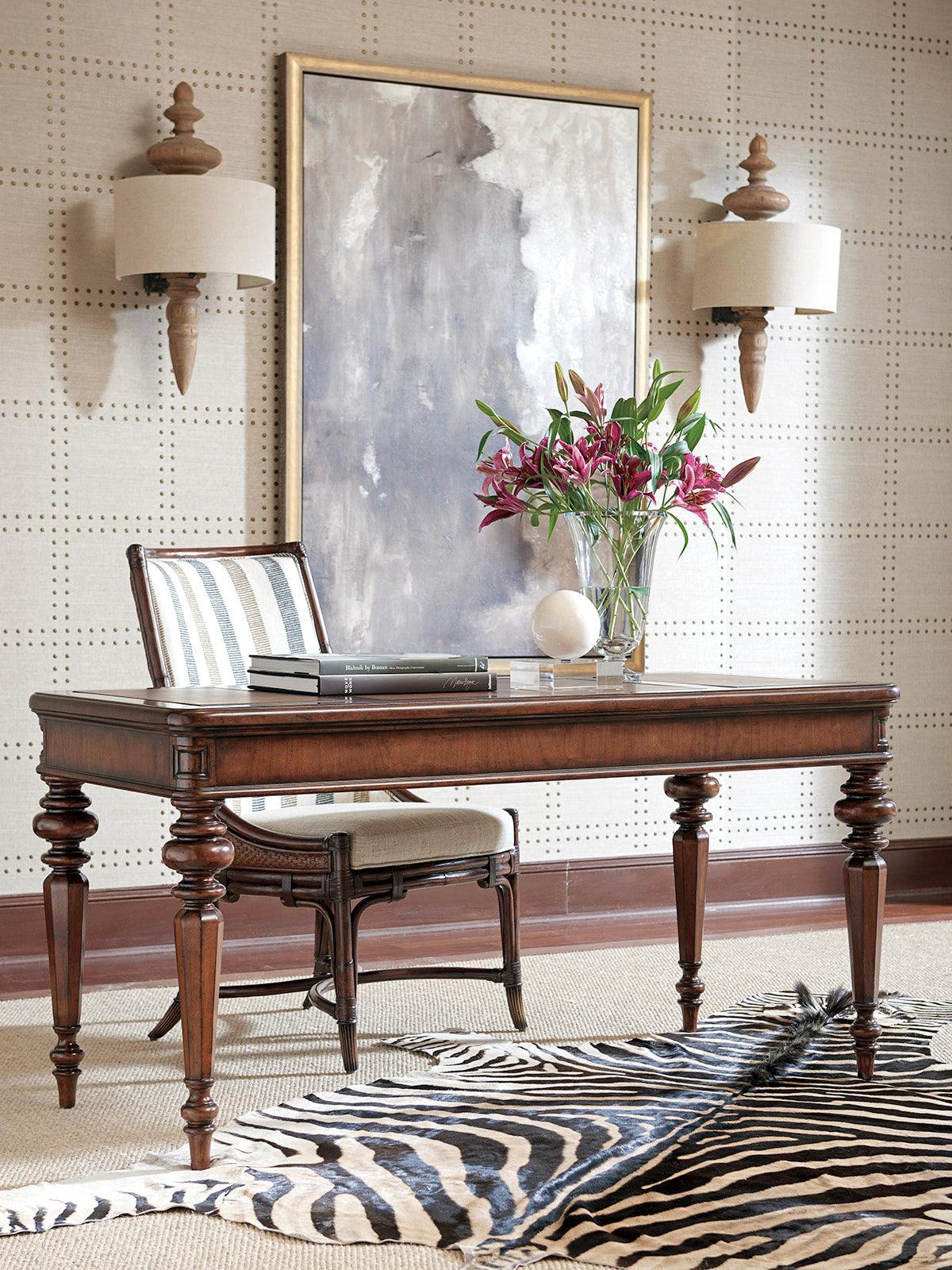 Richmond Hill Rosslyn Writing Desk - Remutear