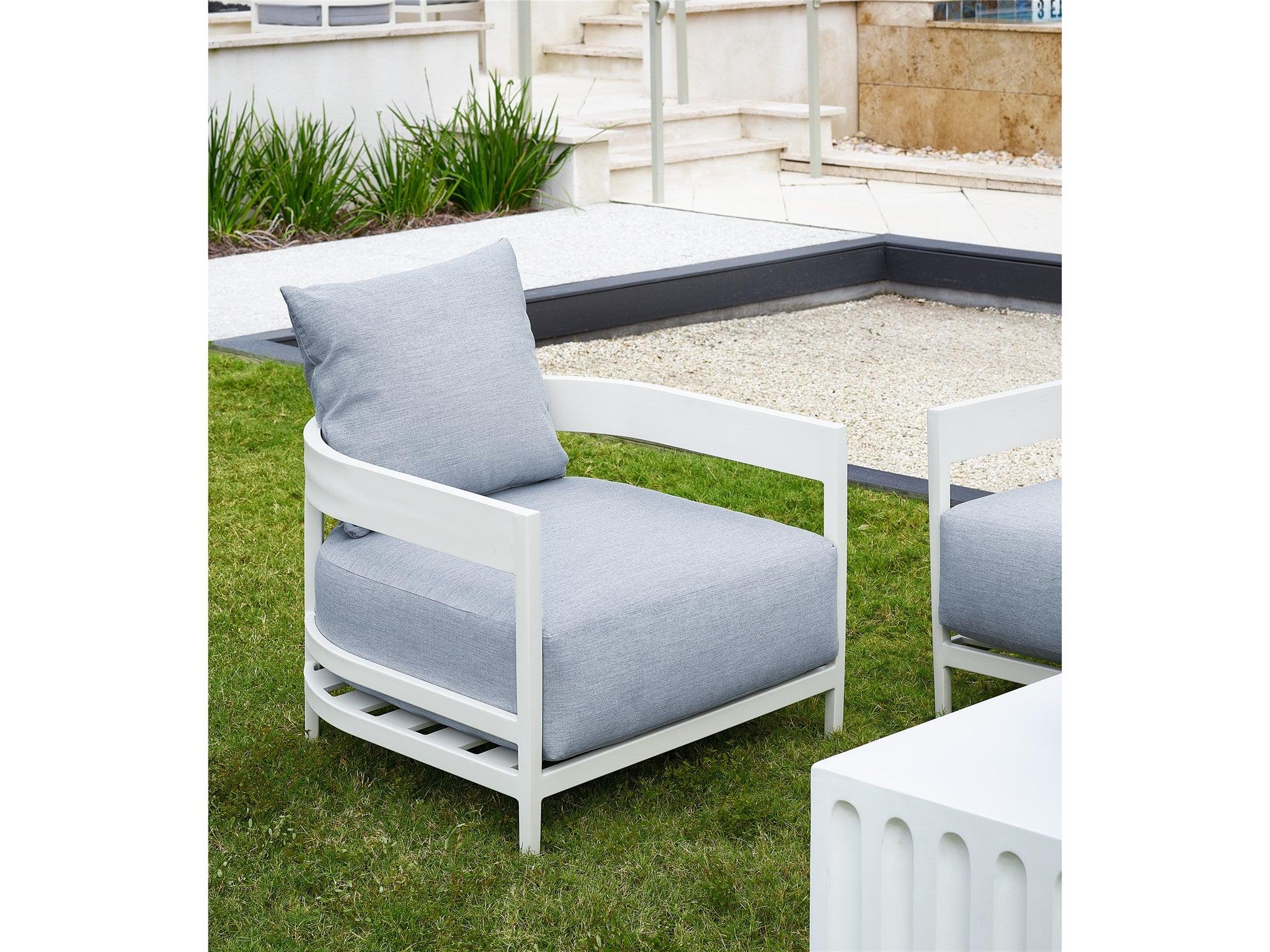 Outdoor South Beach Barrel Back Lounge Chair - Remutear