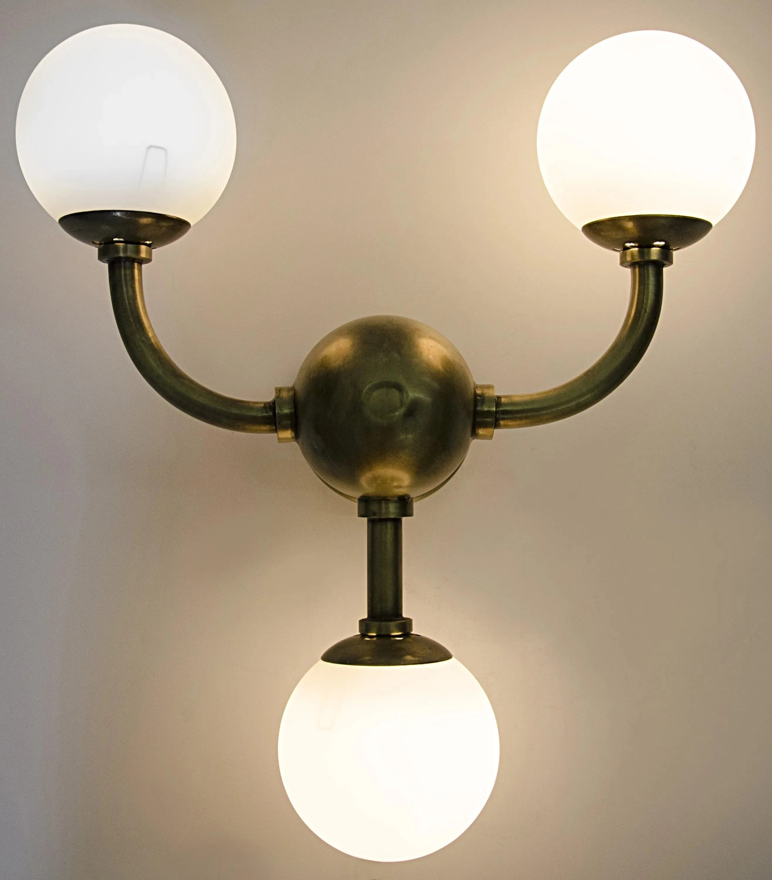 Bari Sconce - Remutear