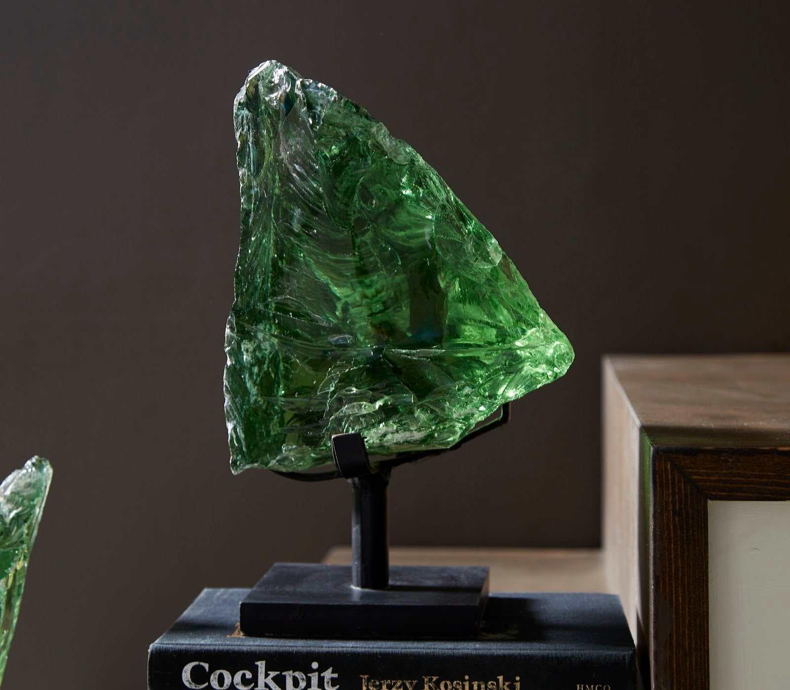 Refractory Glass Sculpture, On Base - Remutear