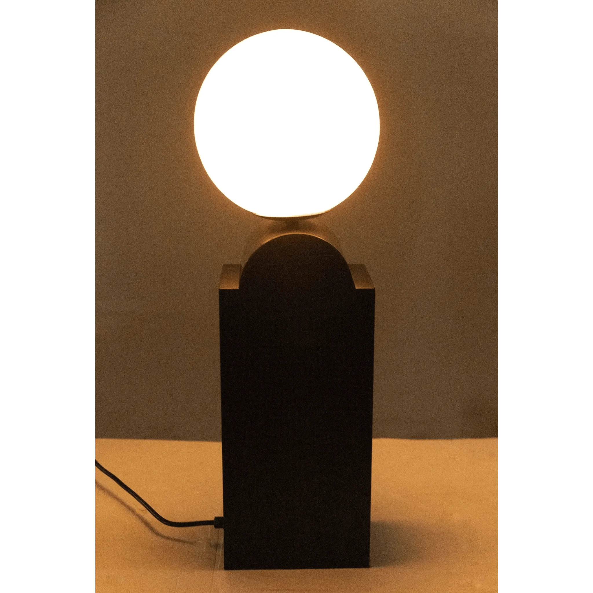Kate Table Lamp, Black Metal with Antique Brass Accent - Remutear