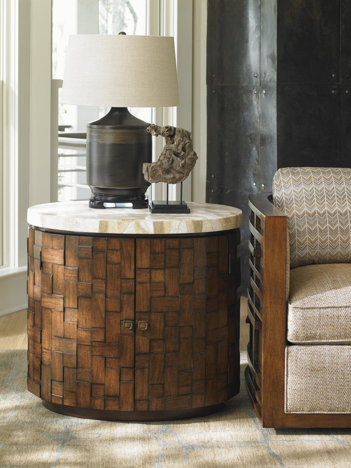 Island Fusion Banyan Oval Accent Table - Remutear