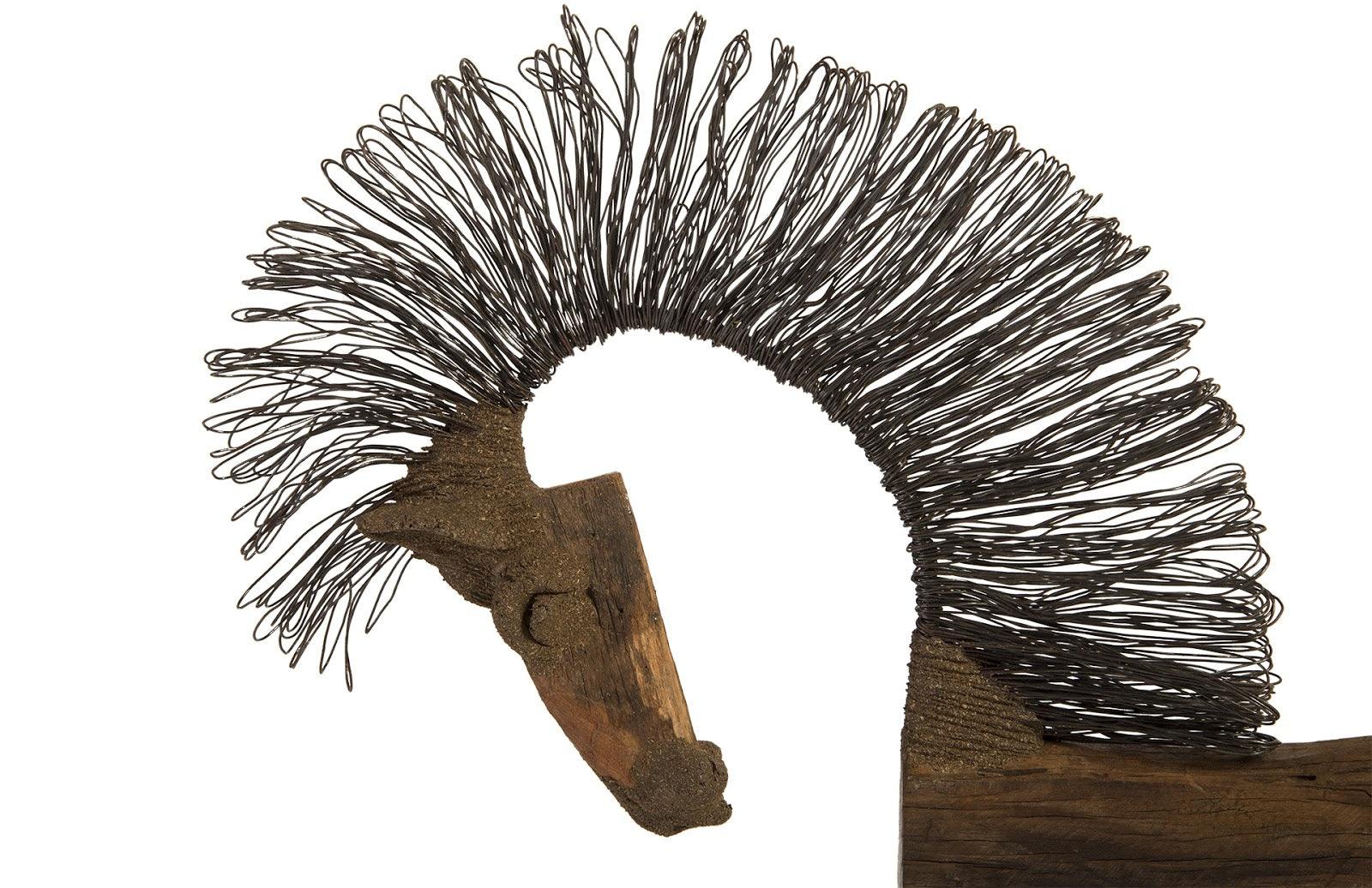 Wire Horse Sculpture, Long Body - Remutear