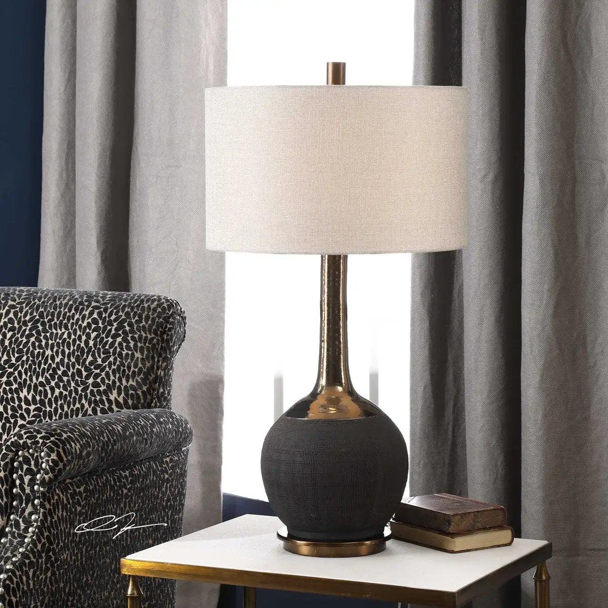 ARNAV TABLE LAMP - Remutear
