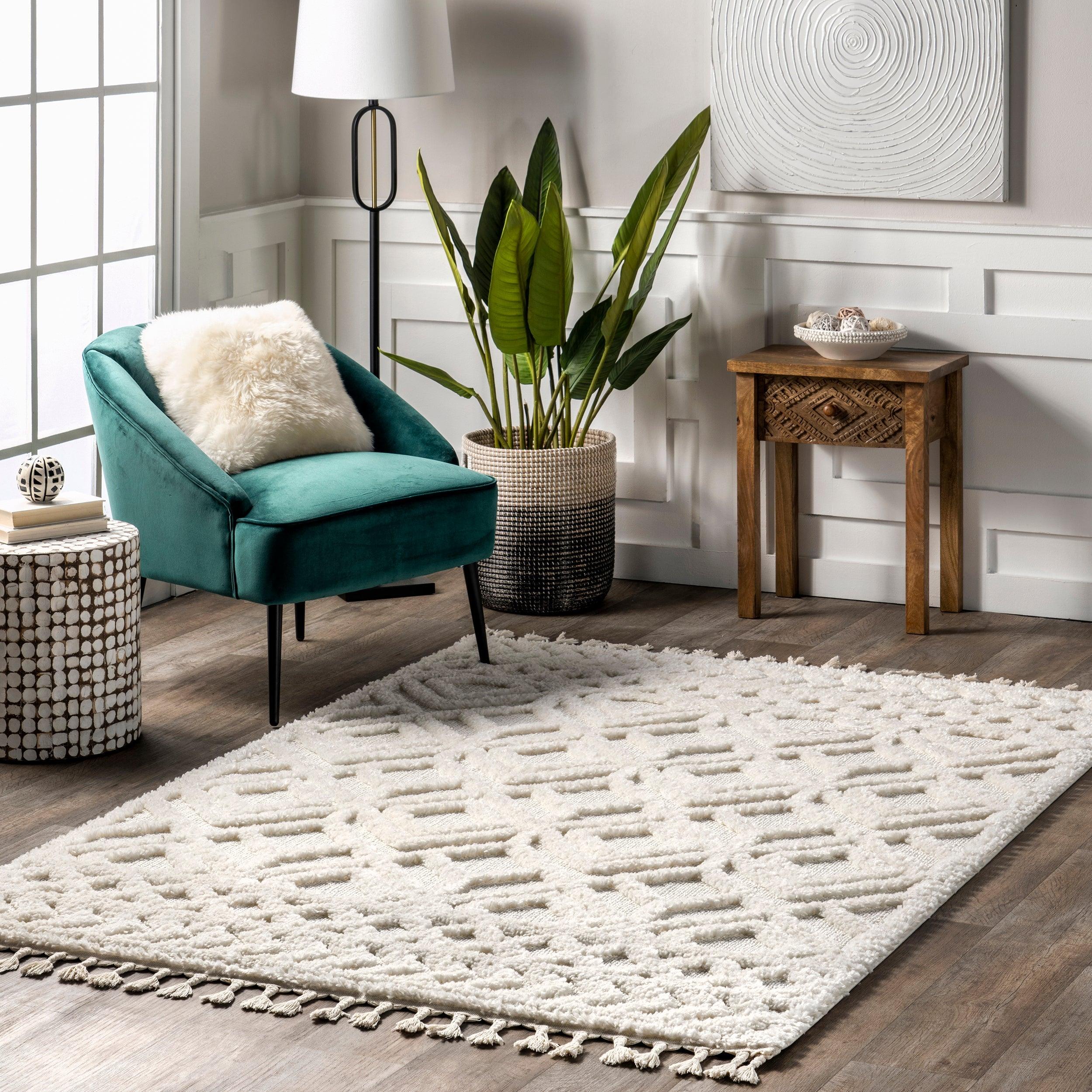 Akia Lattice High/Low Tassel Area Rug - Remutear