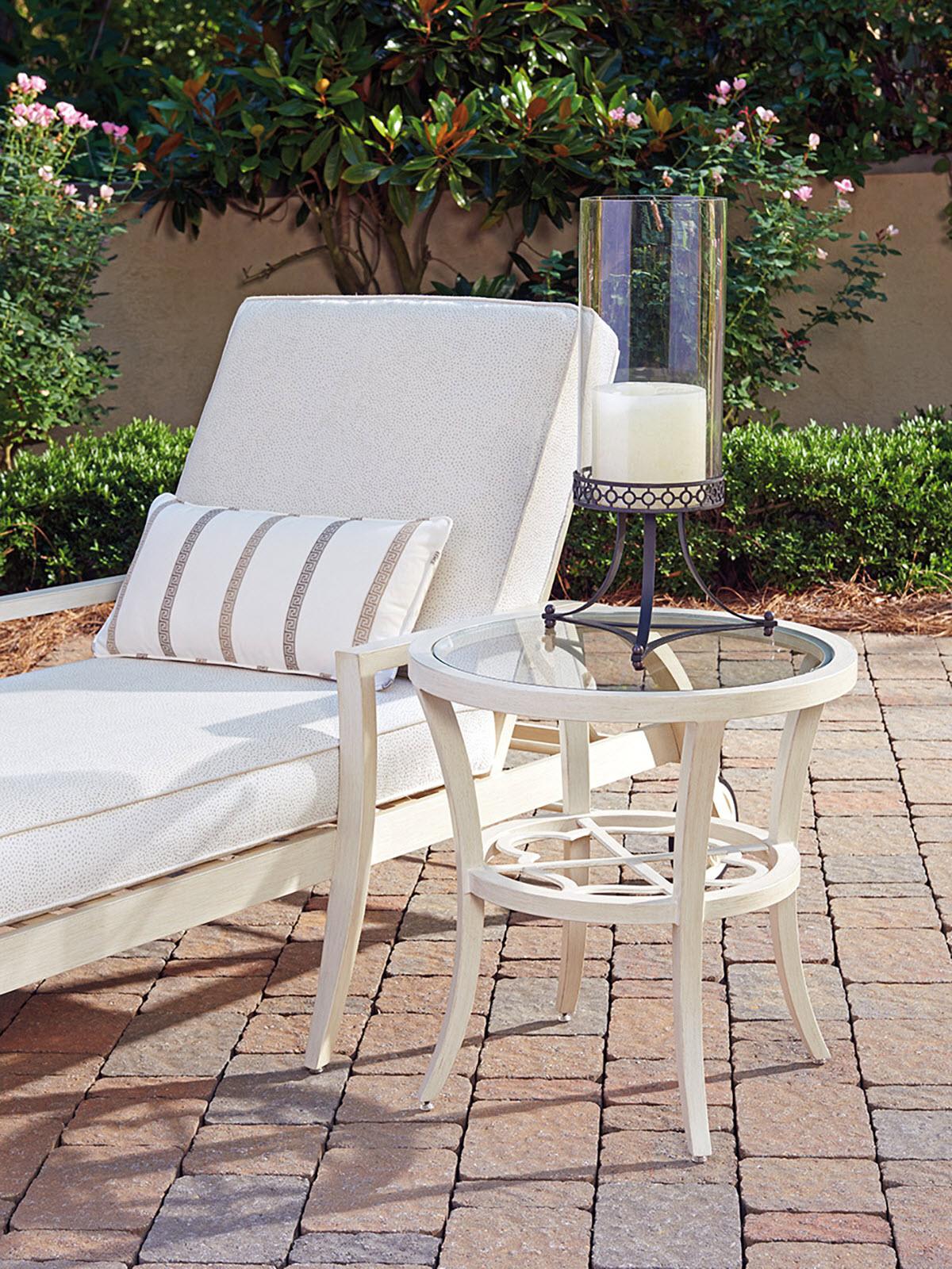 Misty Garden Round End Table - Remutear
