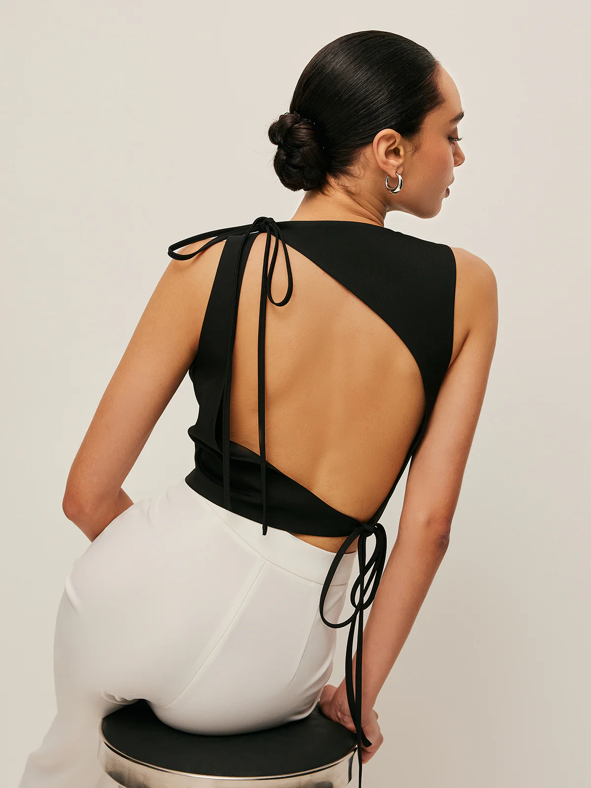 Asymmetrical Open-Back Tie Top - Remutear
