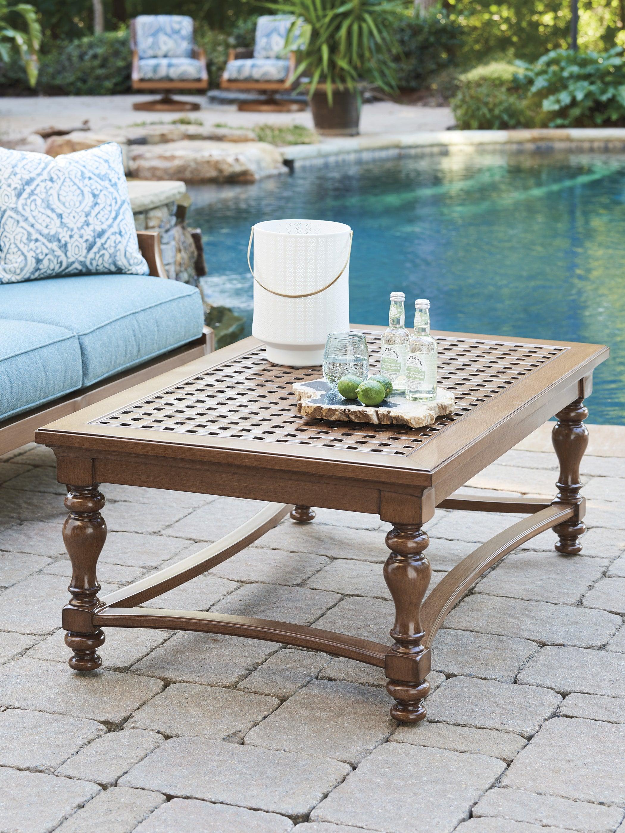 Harbor Isle Rectangular Cocktail Table - Remutear