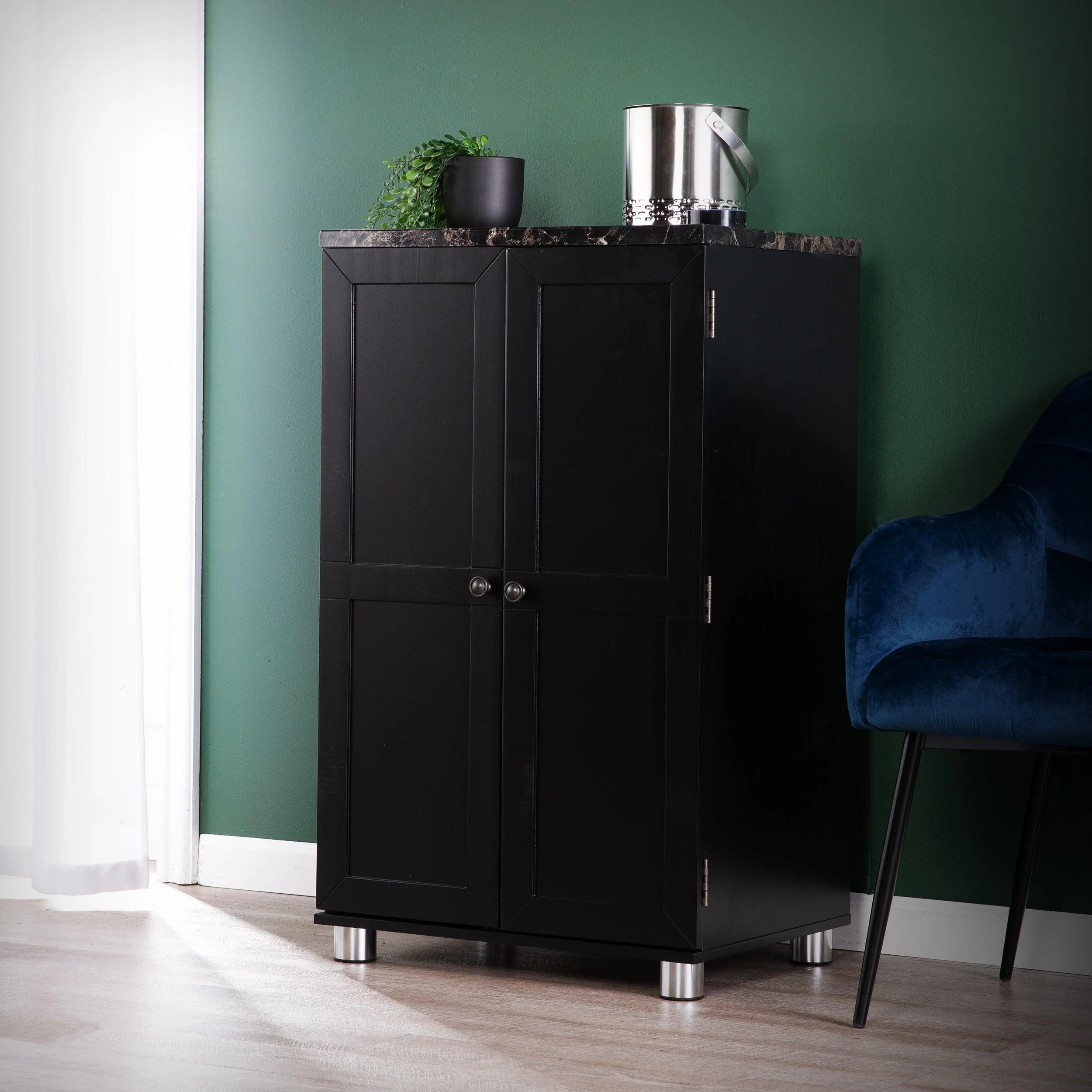 Cape Town Bar Cabinet w/ Wine Storage - Remutear