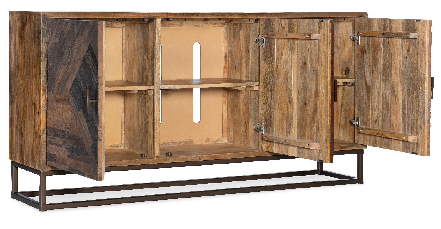 Entertainment Console 4 - Remutear