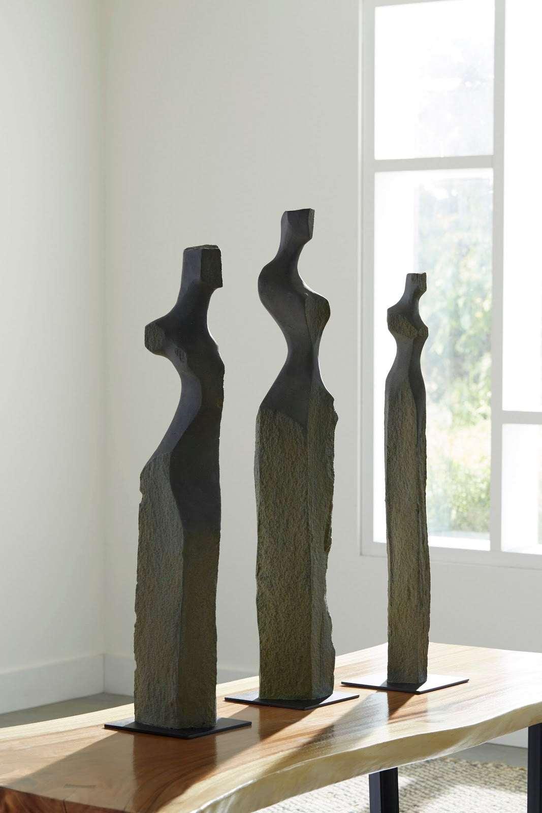 Cast Women Sculptures, Set of 3 - Remutear