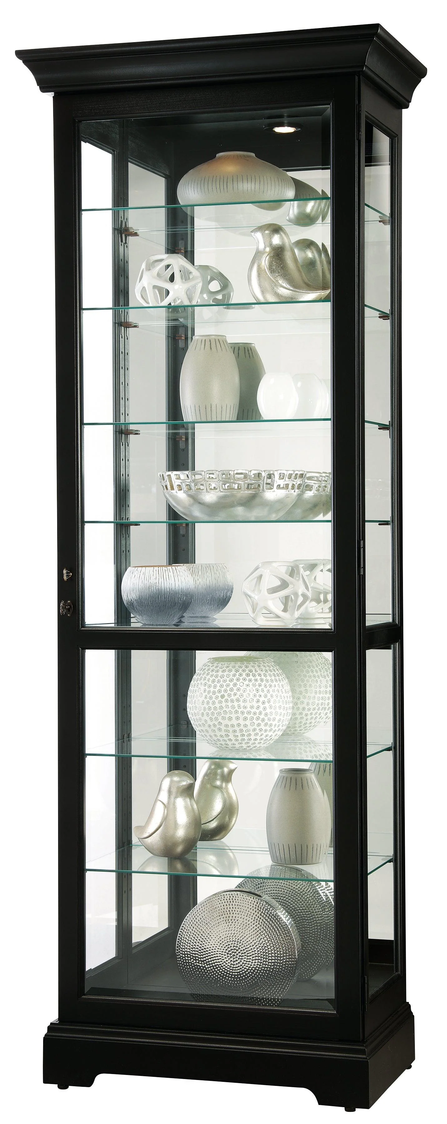 Chesterbrook III Curio Cabinet - Remutear