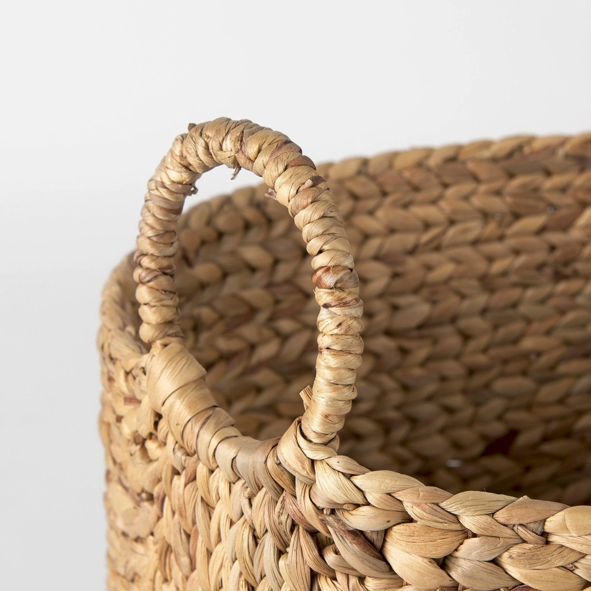 Sivan 19.7L x 19.7W x 23.6H (Set of 3) Light Brown Water Hyacinth Round Basket W/ Handles - Remutear