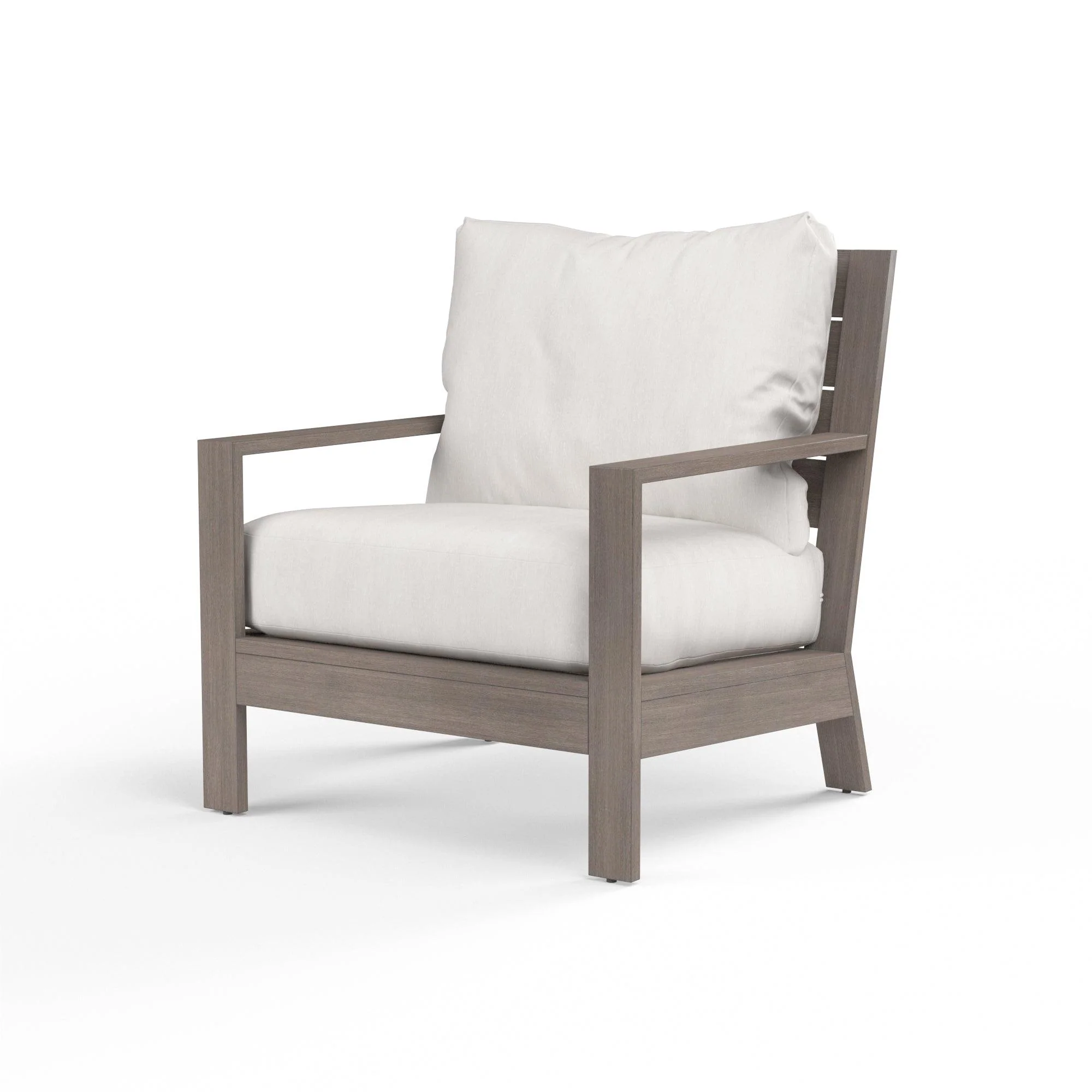 Laguna Club Chair in Canvas Flax, No Welt - Remutear
