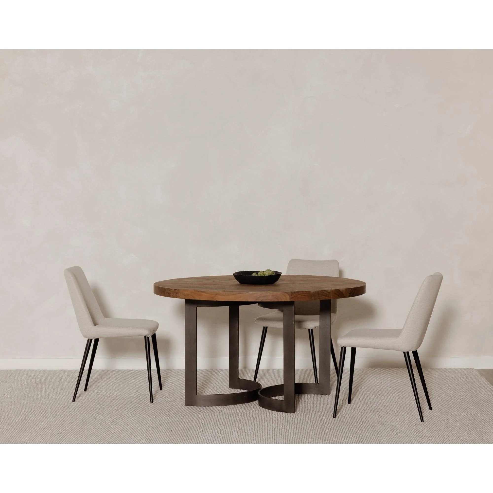 Bent Round Dining Table 54In Smoked - Remutear