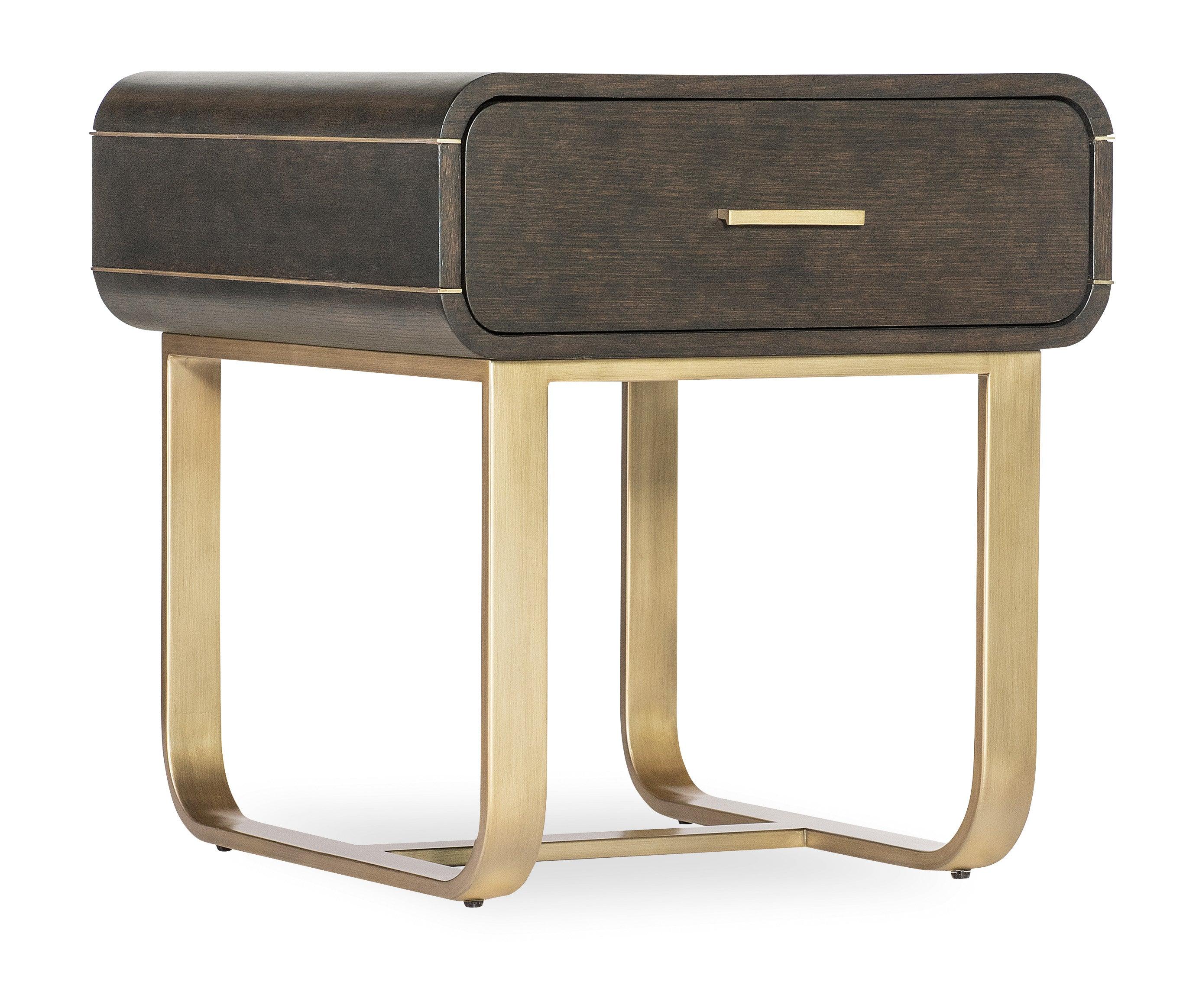 Commerce & Market Metropolitan End Table - Remutear