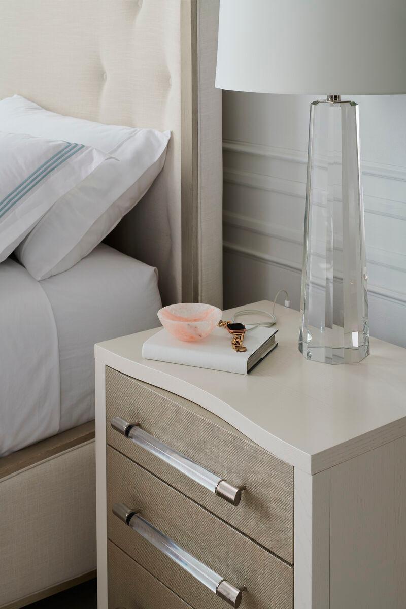 CLARITY NIGHTSTAND - Remutear