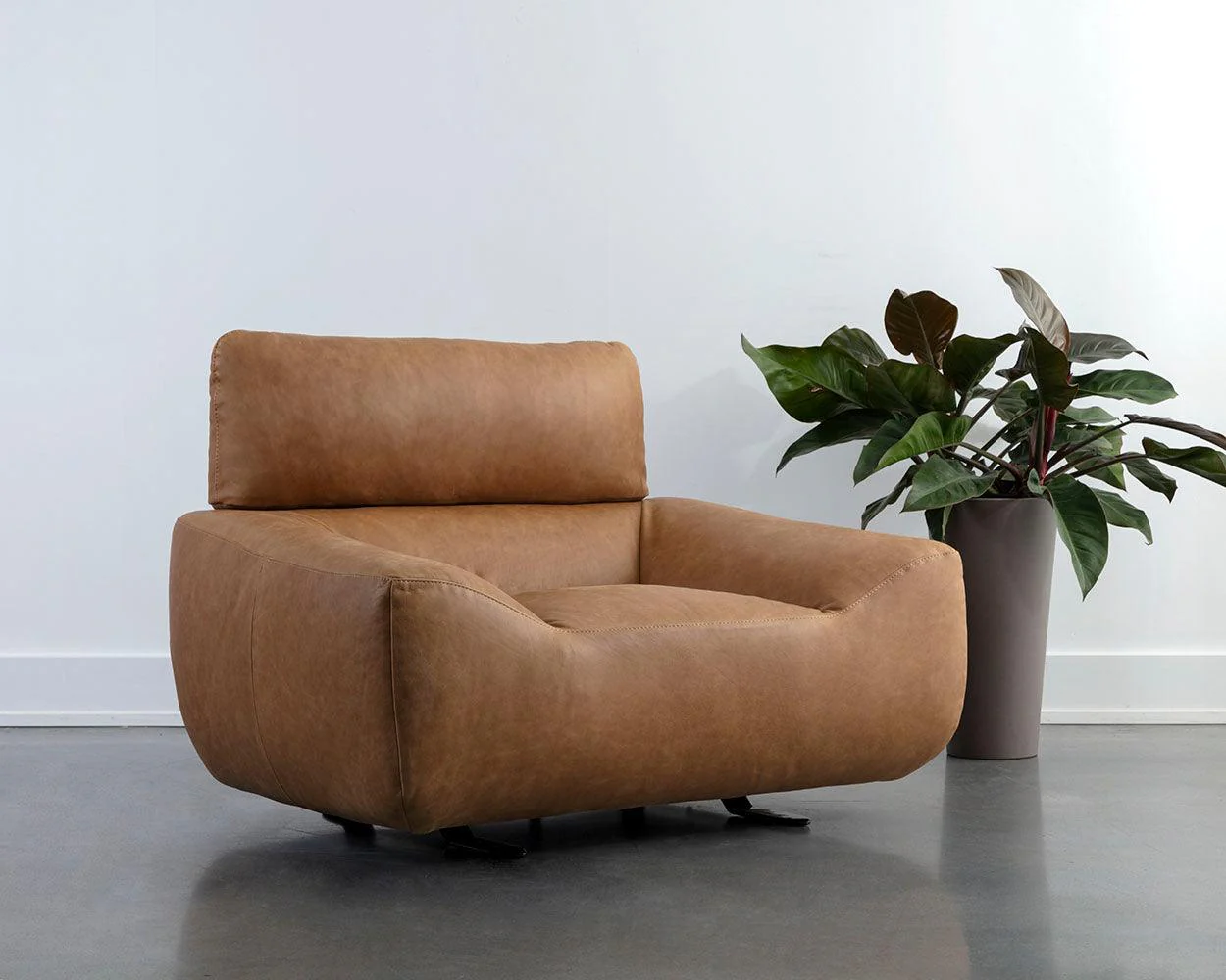 Paget Glider Lounge Chair - Remutear