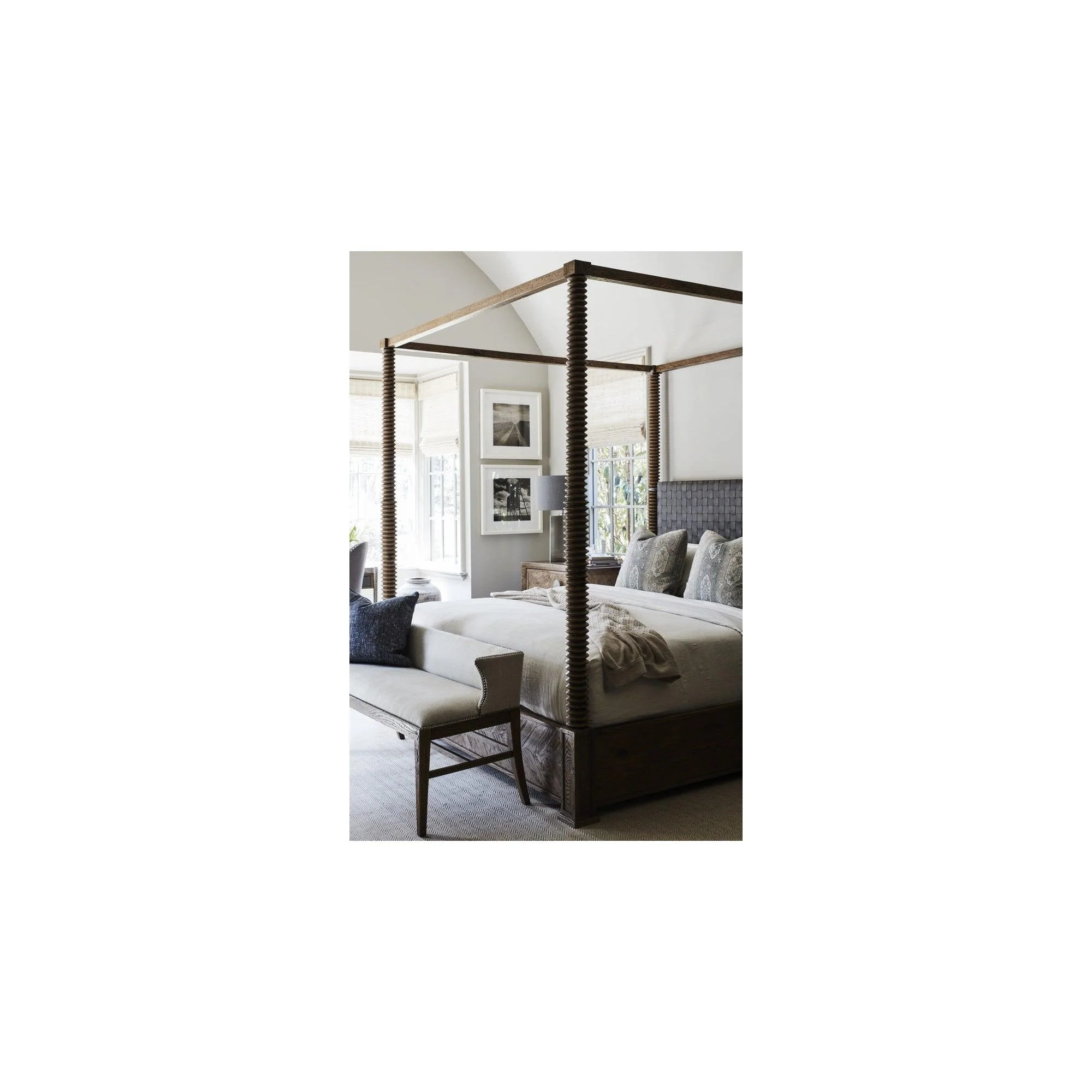 Weston Nightstand - Remutear